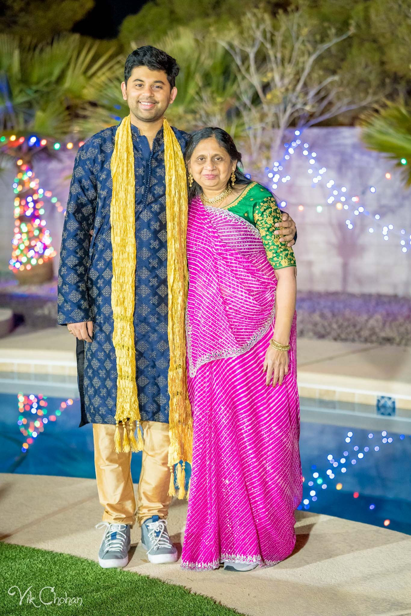 2022-02-04-Hely-&-Parth-Garba-Night-Indian-Wedding-Vik-Chohan-Photography-Photo-Booth-Social-Media-VCP-132.jpg