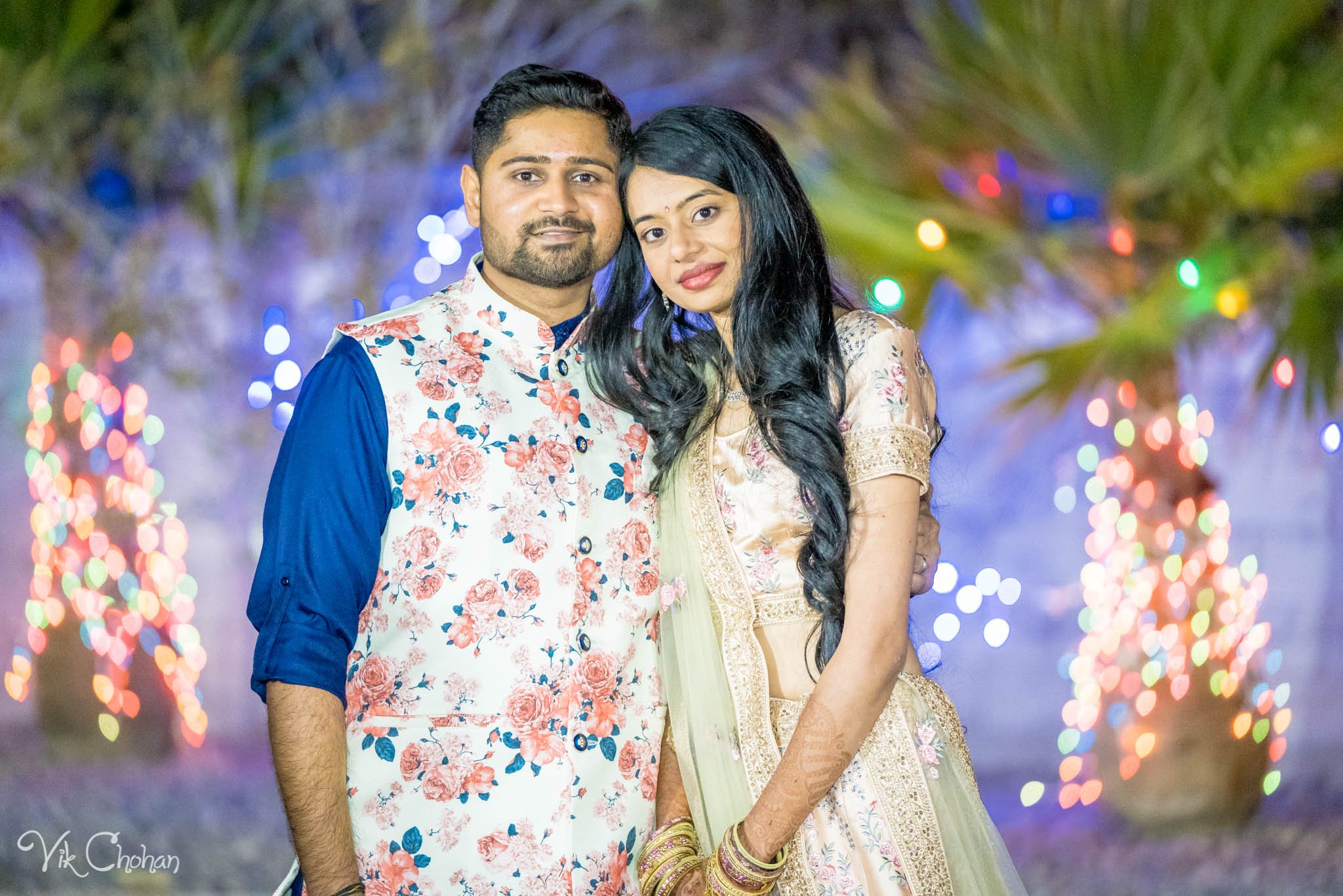 2022-02-04-Hely-&-Parth-Garba-Night-Indian-Wedding-Vik-Chohan-Photography-Photo-Booth-Social-Media-VCP-143.jpg
