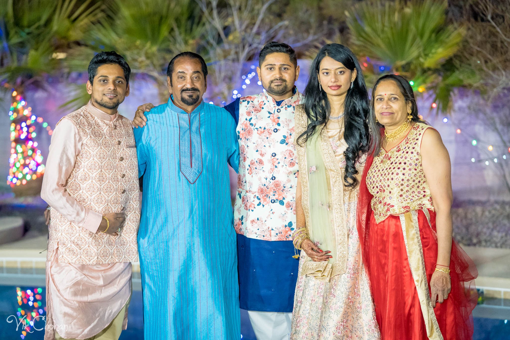 2022-02-04-Hely-&-Parth-Garba-Night-Indian-Wedding-Vik-Chohan-Photography-Photo-Booth-Social-Media-VCP-153.jpg