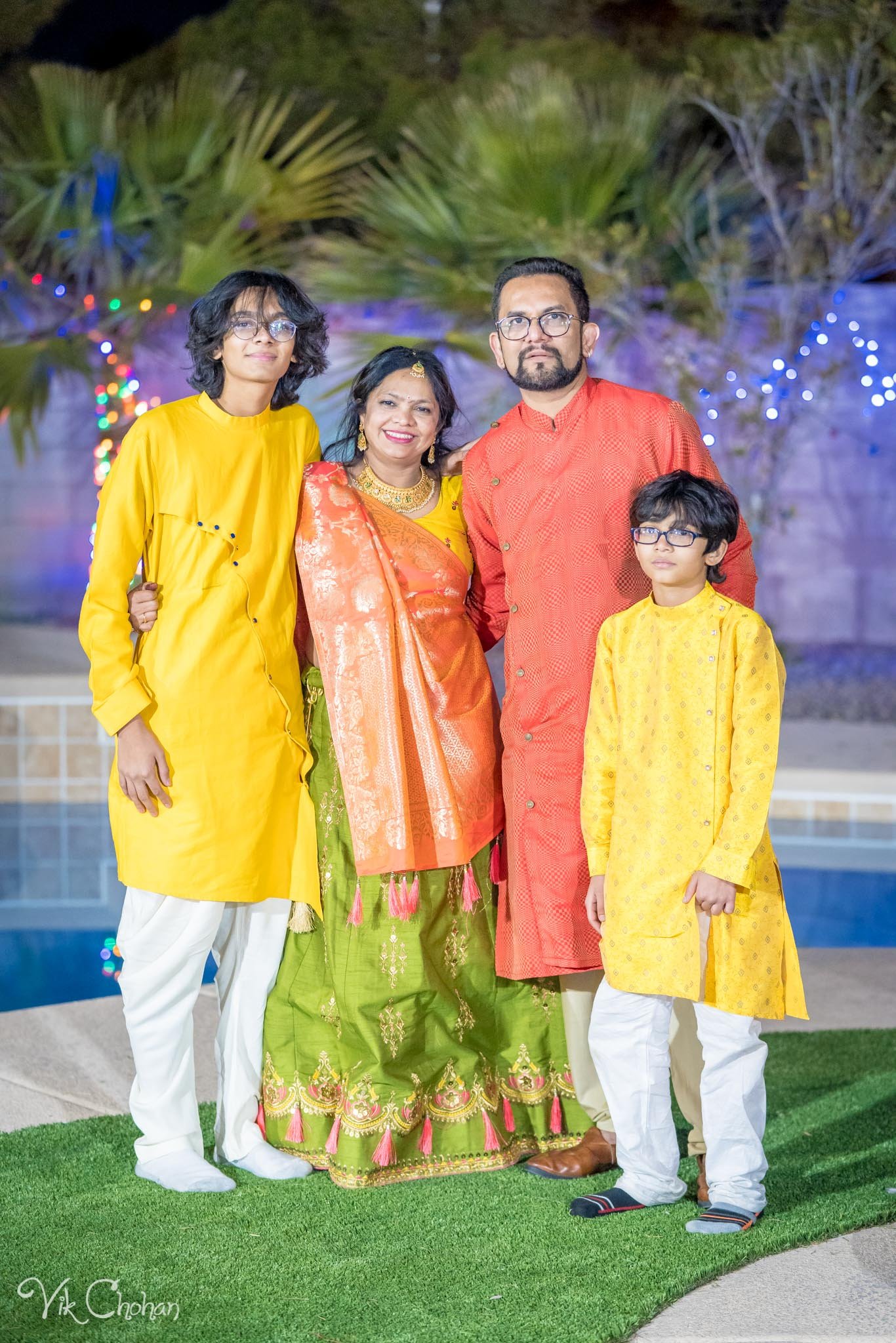 2022-02-04-Hely-&-Parth-Garba-Night-Indian-Wedding-Vik-Chohan-Photography-Photo-Booth-Social-Media-VCP-197.jpg
