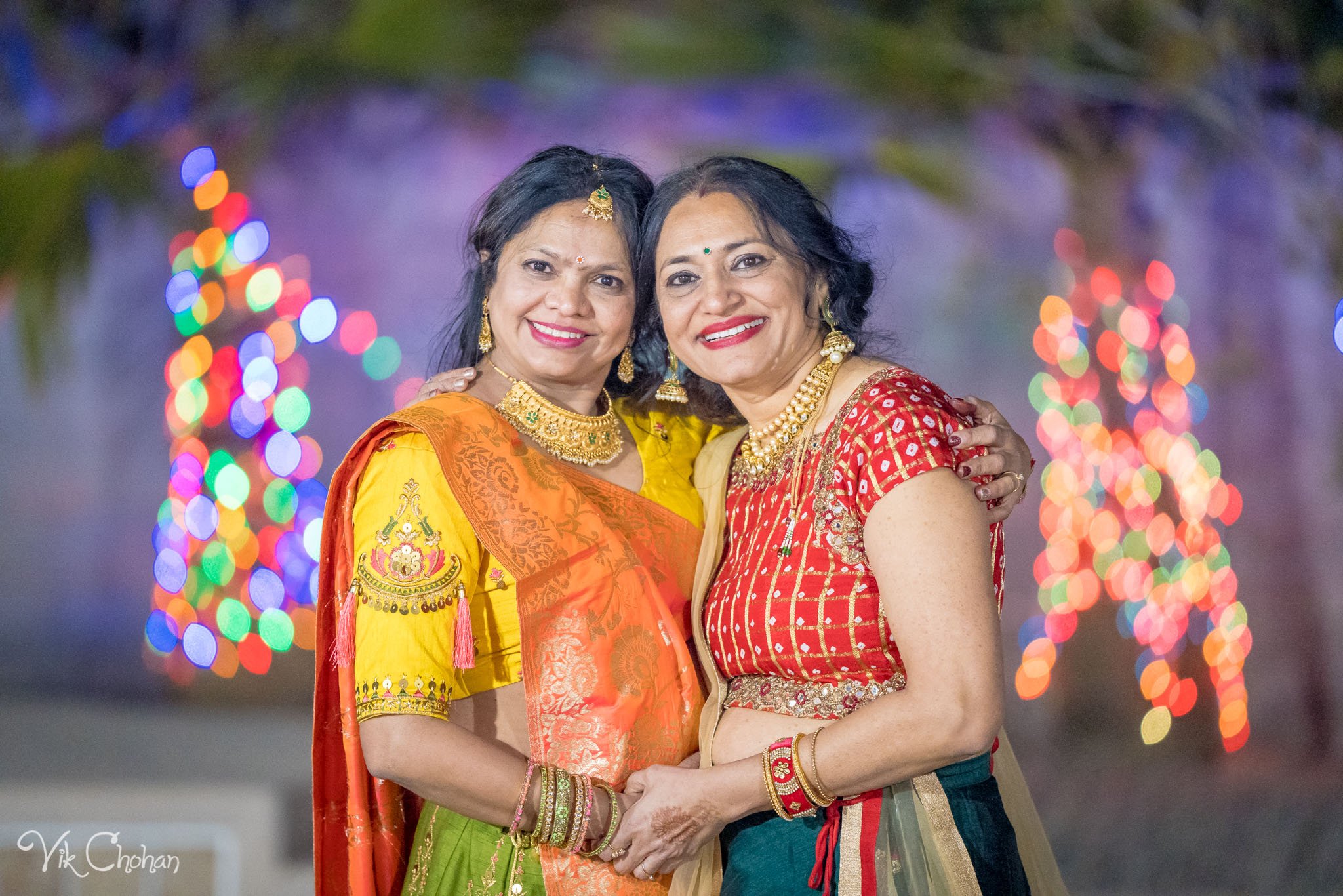 2022-02-04-Hely-&-Parth-Garba-Night-Indian-Wedding-Vik-Chohan-Photography-Photo-Booth-Social-Media-VCP-208.jpg