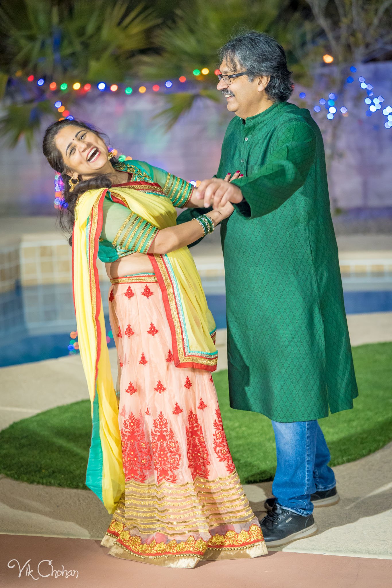 2022-02-04-Hely-&-Parth-Garba-Night-Indian-Wedding-Vik-Chohan-Photography-Photo-Booth-Social-Media-VCP-225.jpg