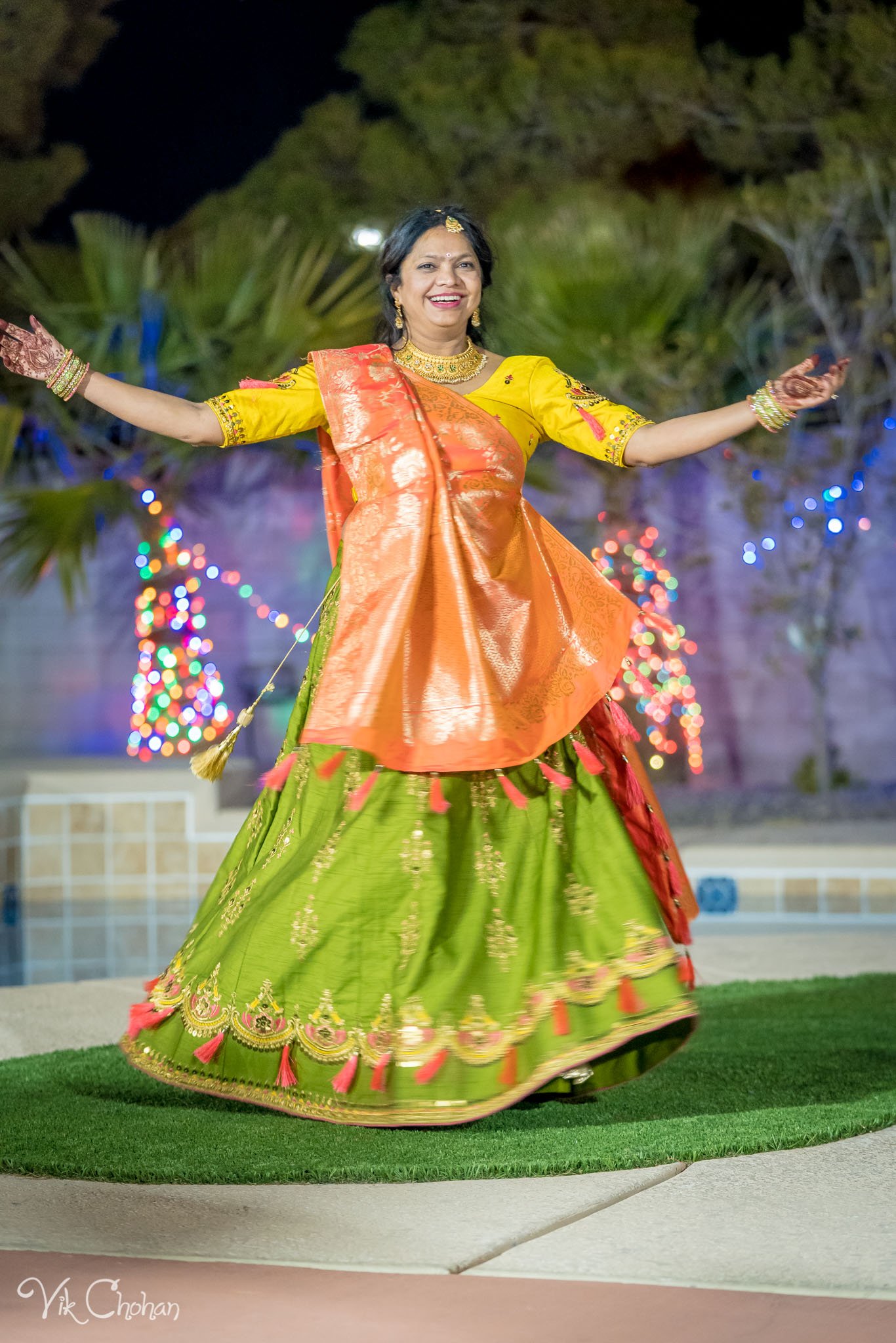2022-02-04-Hely-&-Parth-Garba-Night-Indian-Wedding-Vik-Chohan-Photography-Photo-Booth-Social-Media-VCP-245.jpg
