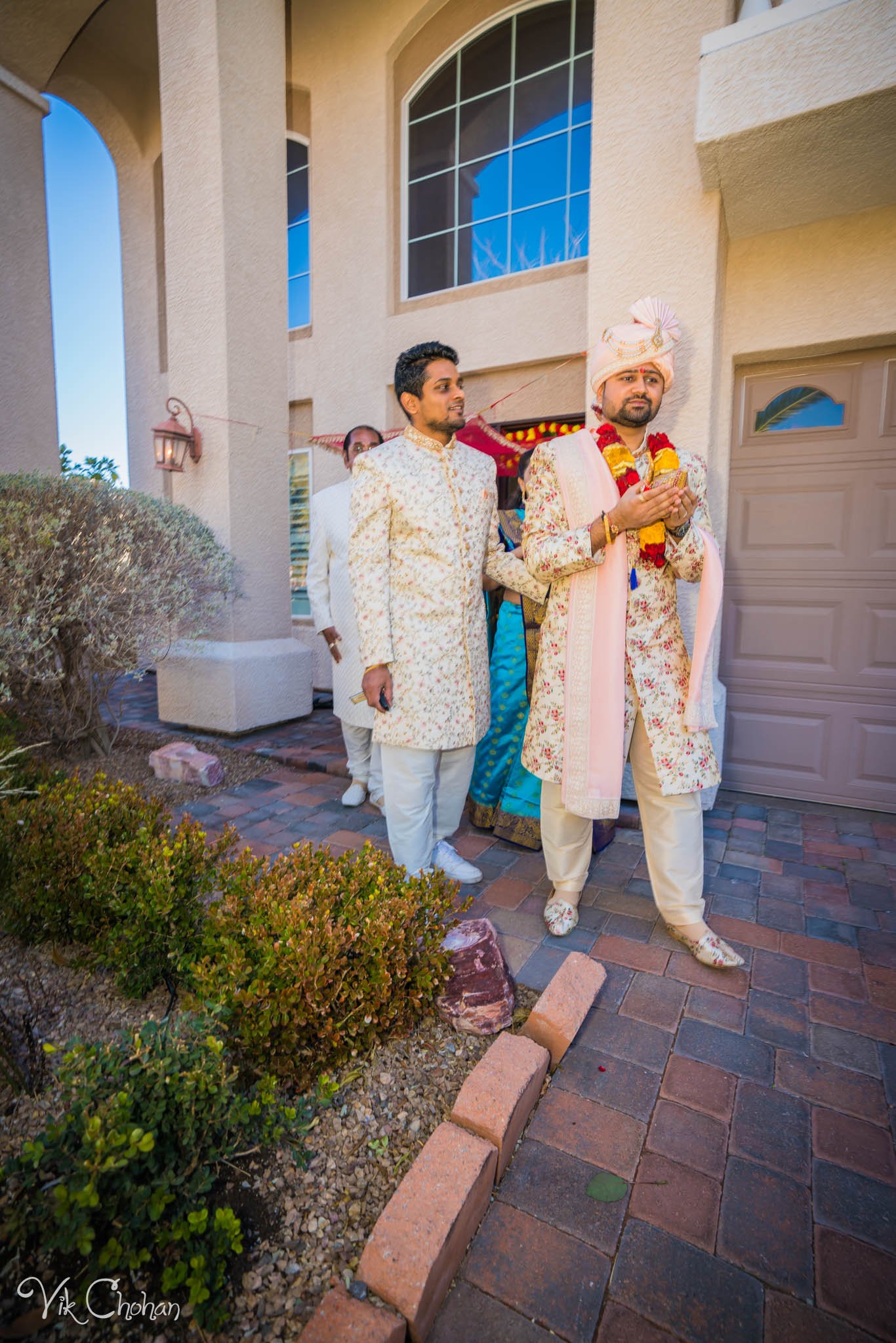 2022-02-05-Hely-&-Parth-Las-Vegas-Indian-Wedding-Photography-Vik-Chohan-Photography-Photo-Booth-Social-Media-VCP-052.jpg