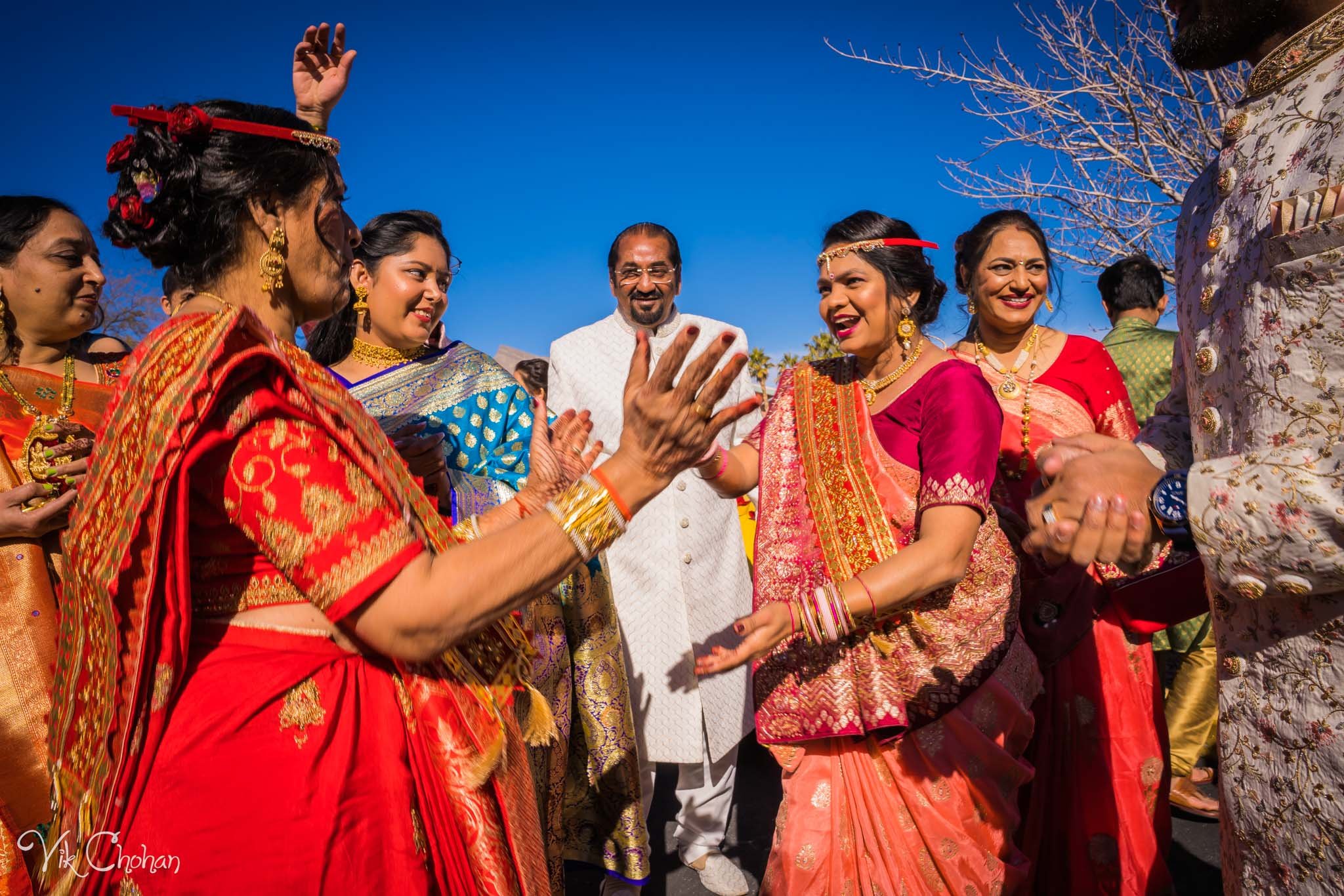 2022-02-05-Hely-&-Parth-Las-Vegas-Indian-Wedding-Photography-Vik-Chohan-Photography-Photo-Booth-Social-Media-VCP-083.jpg