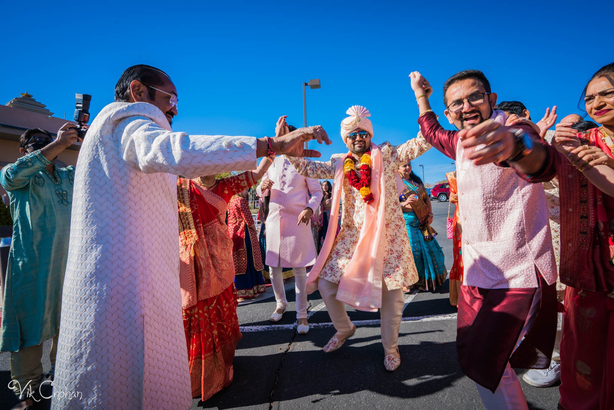 2022-02-05-Hely-&-Parth-Las-Vegas-Indian-Wedding-Photography-Vik-Chohan-Photography-Photo-Booth-Social-Media-VCP-089.jpg