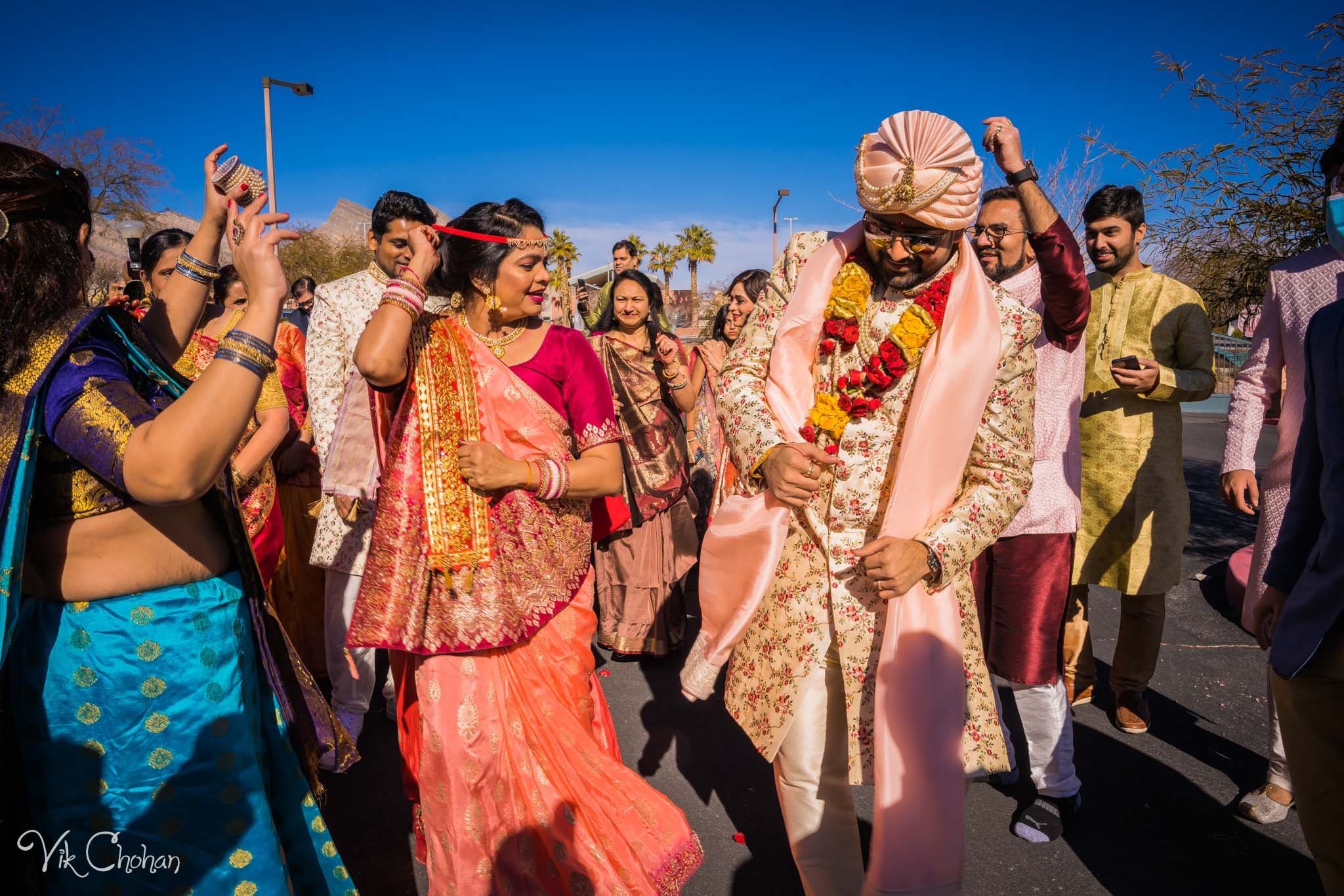 2022-02-05-Hely-&-Parth-Las-Vegas-Indian-Wedding-Photography-Vik-Chohan-Photography-Photo-Booth-Social-Media-VCP-099.jpg