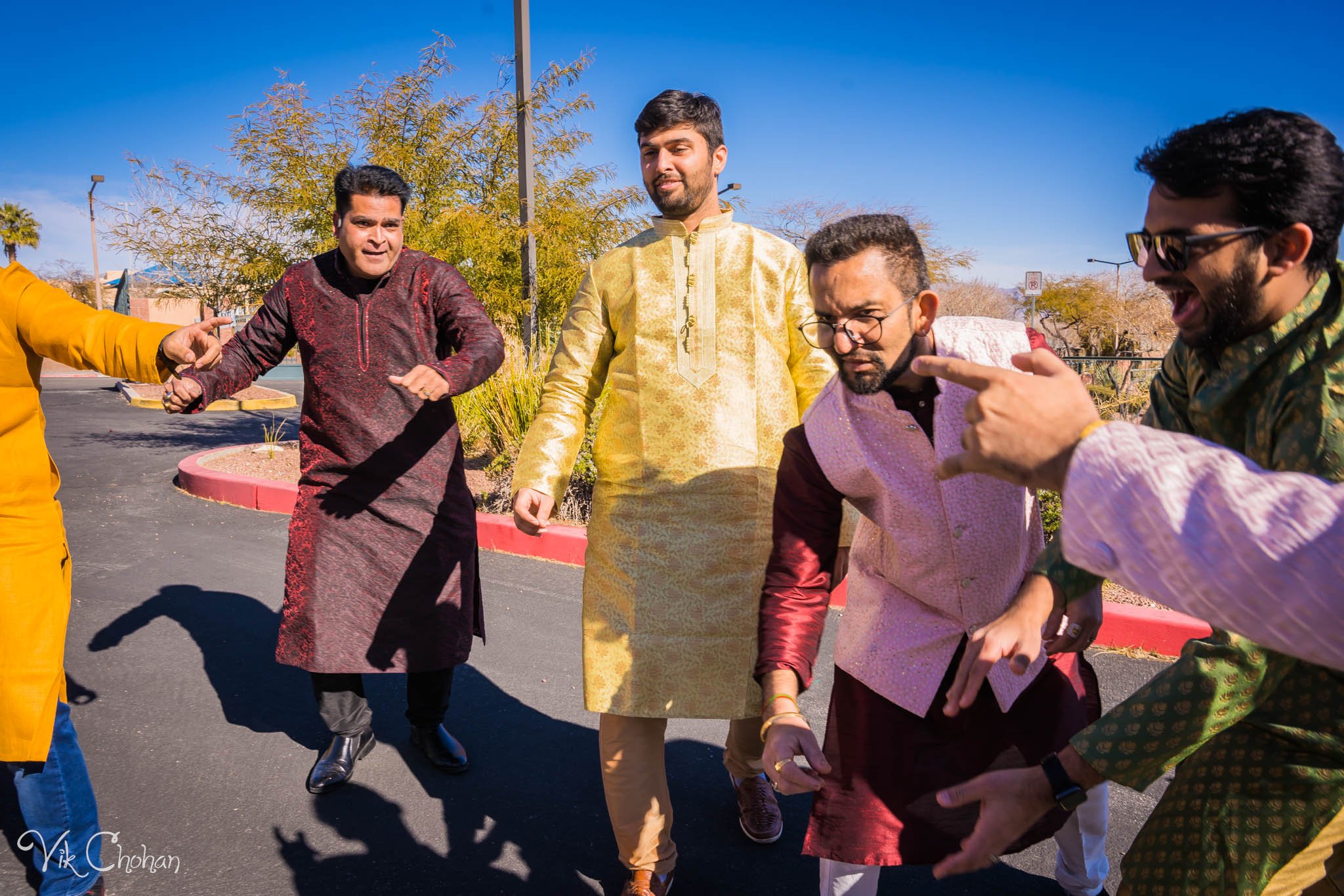2022-02-05-Hely-&-Parth-Las-Vegas-Indian-Wedding-Photography-Vik-Chohan-Photography-Photo-Booth-Social-Media-VCP-106.jpg