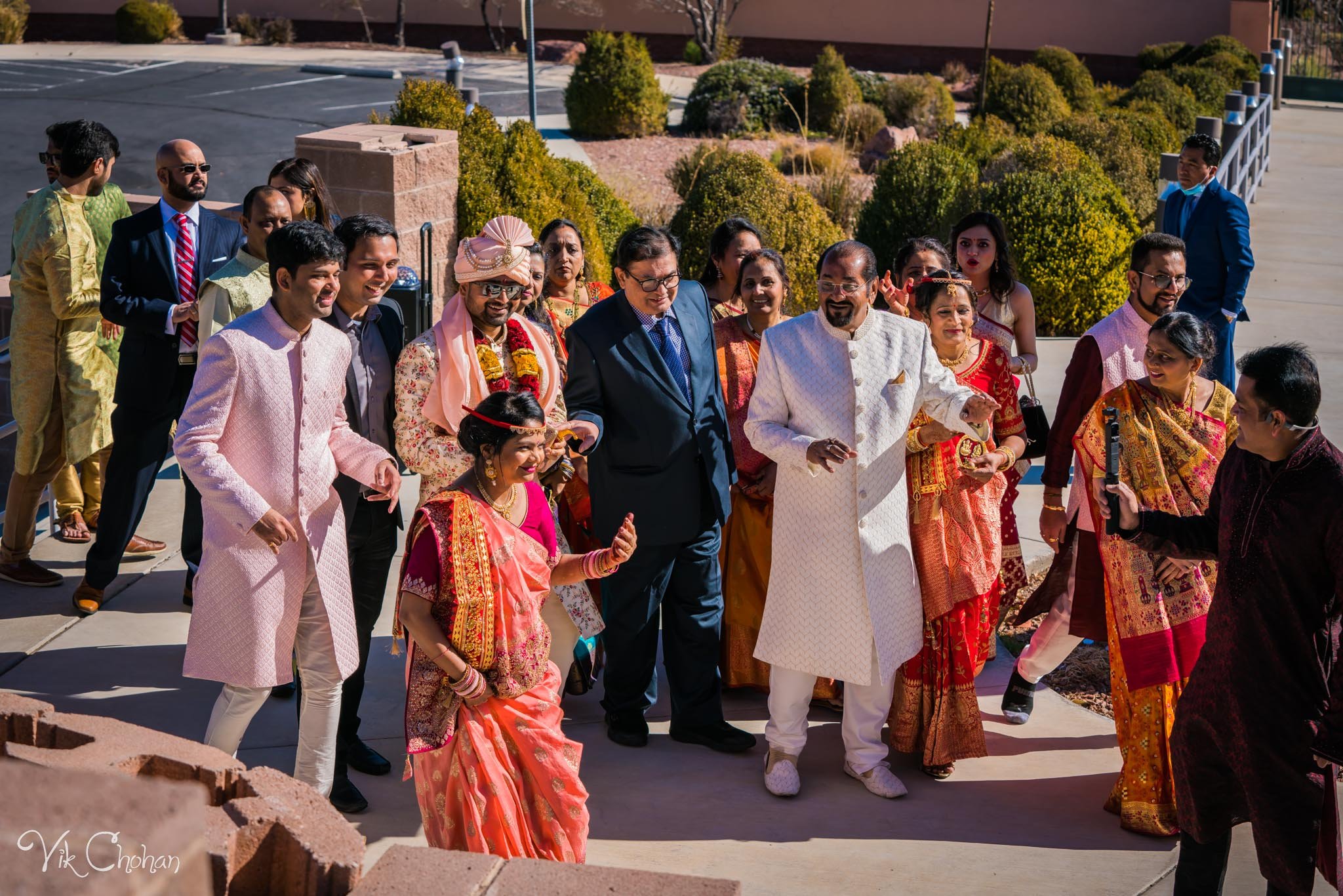 2022-02-05-Hely-&-Parth-Las-Vegas-Indian-Wedding-Photography-Vik-Chohan-Photography-Photo-Booth-Social-Media-VCP-119.jpg