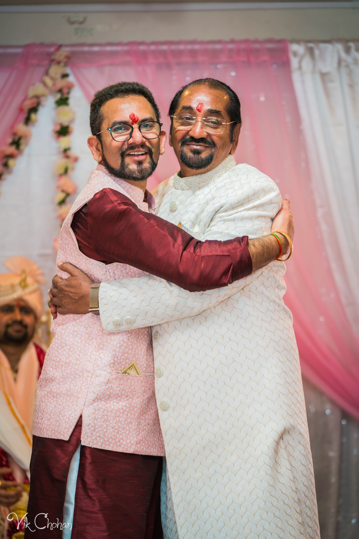 2022-02-05-Hely-&-Parth-Las-Vegas-Indian-Wedding-Photography-Vik-Chohan-Photography-Photo-Booth-Social-Media-VCP-306.jpg