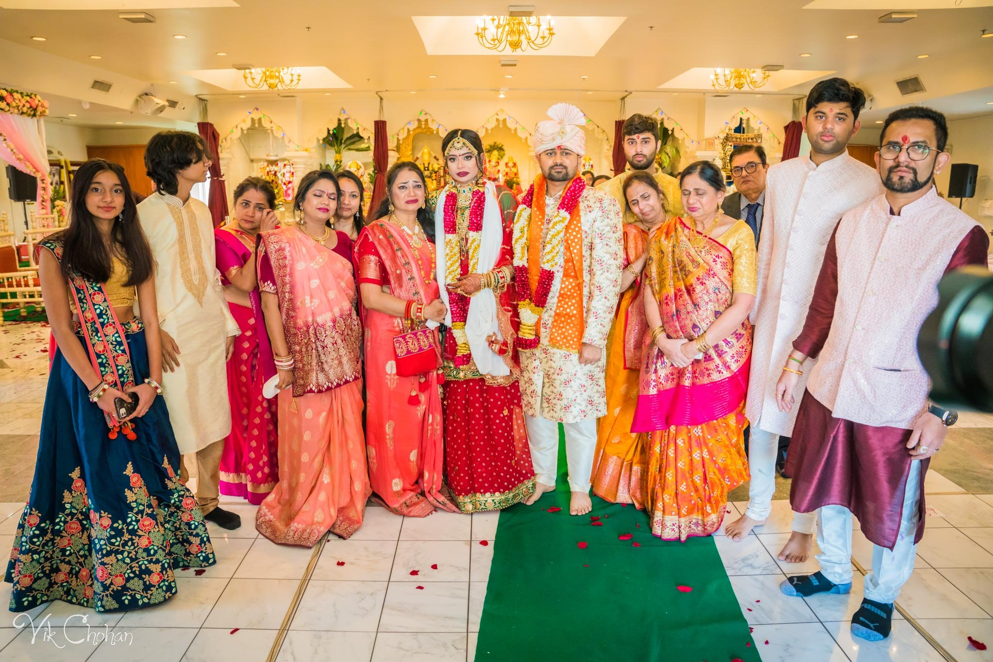 2022-02-05-Hely-&-Parth-Las-Vegas-Indian-Wedding-Photography-Vik-Chohan-Photography-Photo-Booth-Social-Media-VCP-379.jpg