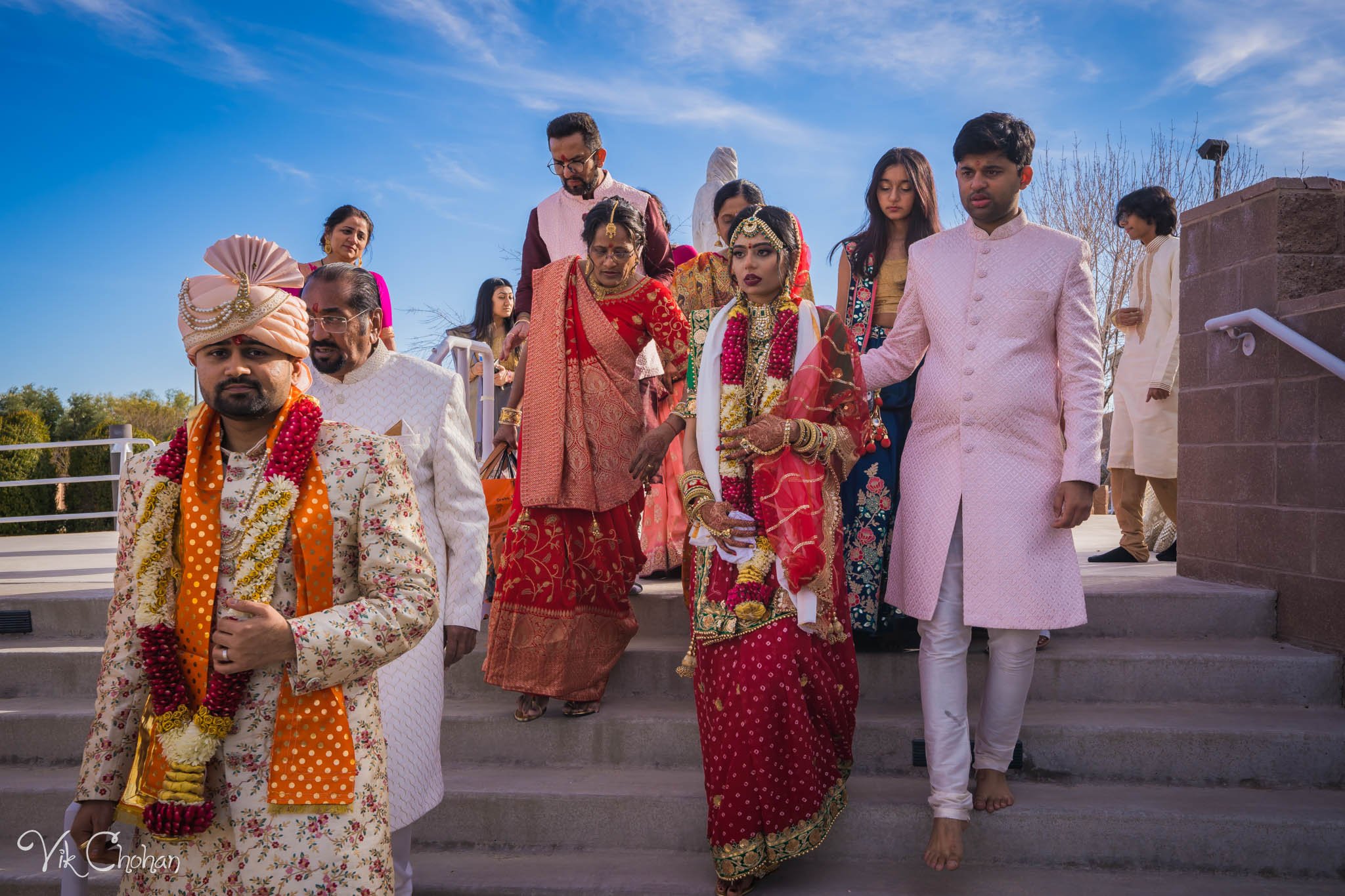 2022-02-05-Hely-&-Parth-Las-Vegas-Indian-Wedding-Photography-Vik-Chohan-Photography-Photo-Booth-Social-Media-VCP-387.jpg