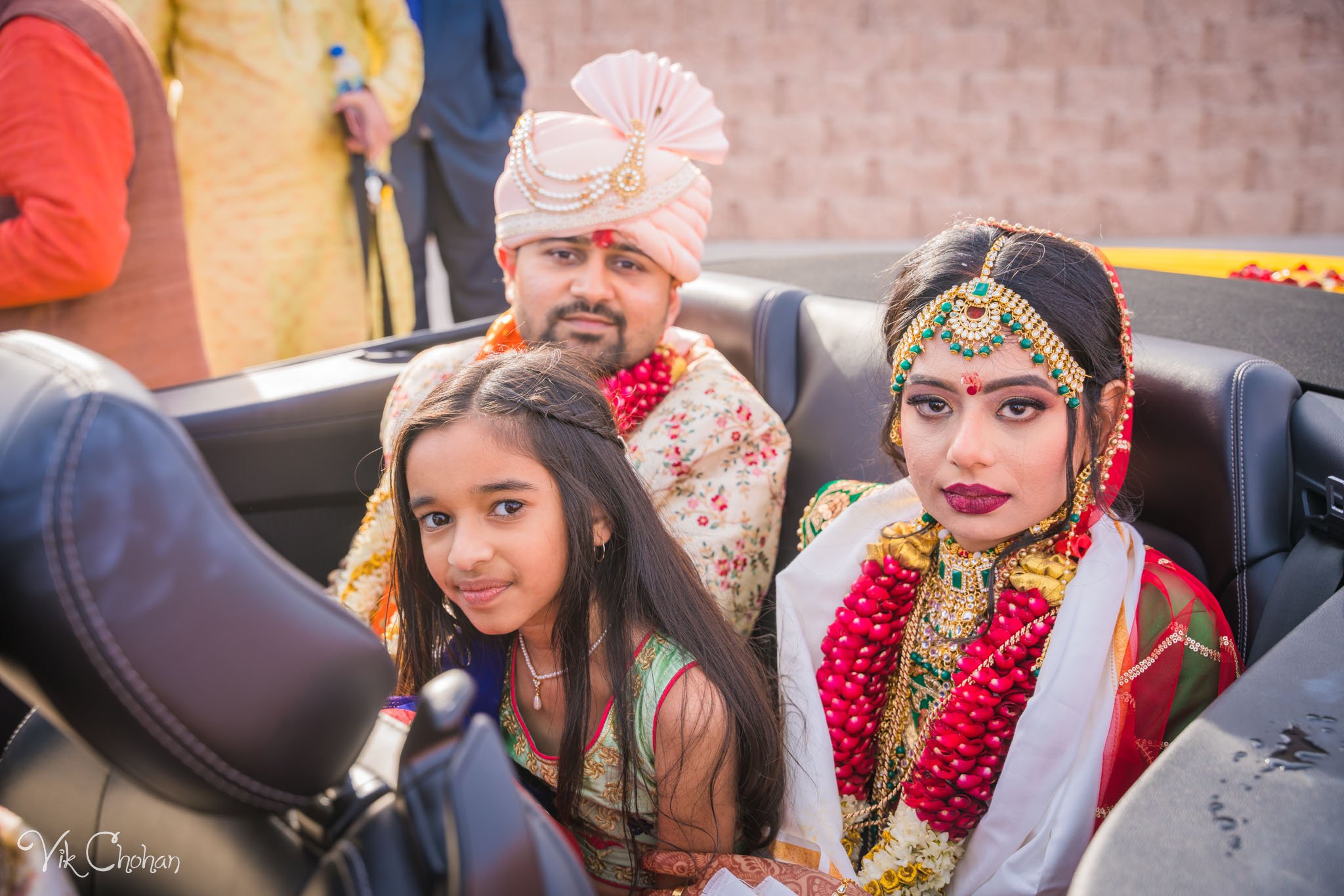 2022-02-05-Hely-&-Parth-Las-Vegas-Indian-Wedding-Photography-Vik-Chohan-Photography-Photo-Booth-Social-Media-VCP-395.jpg