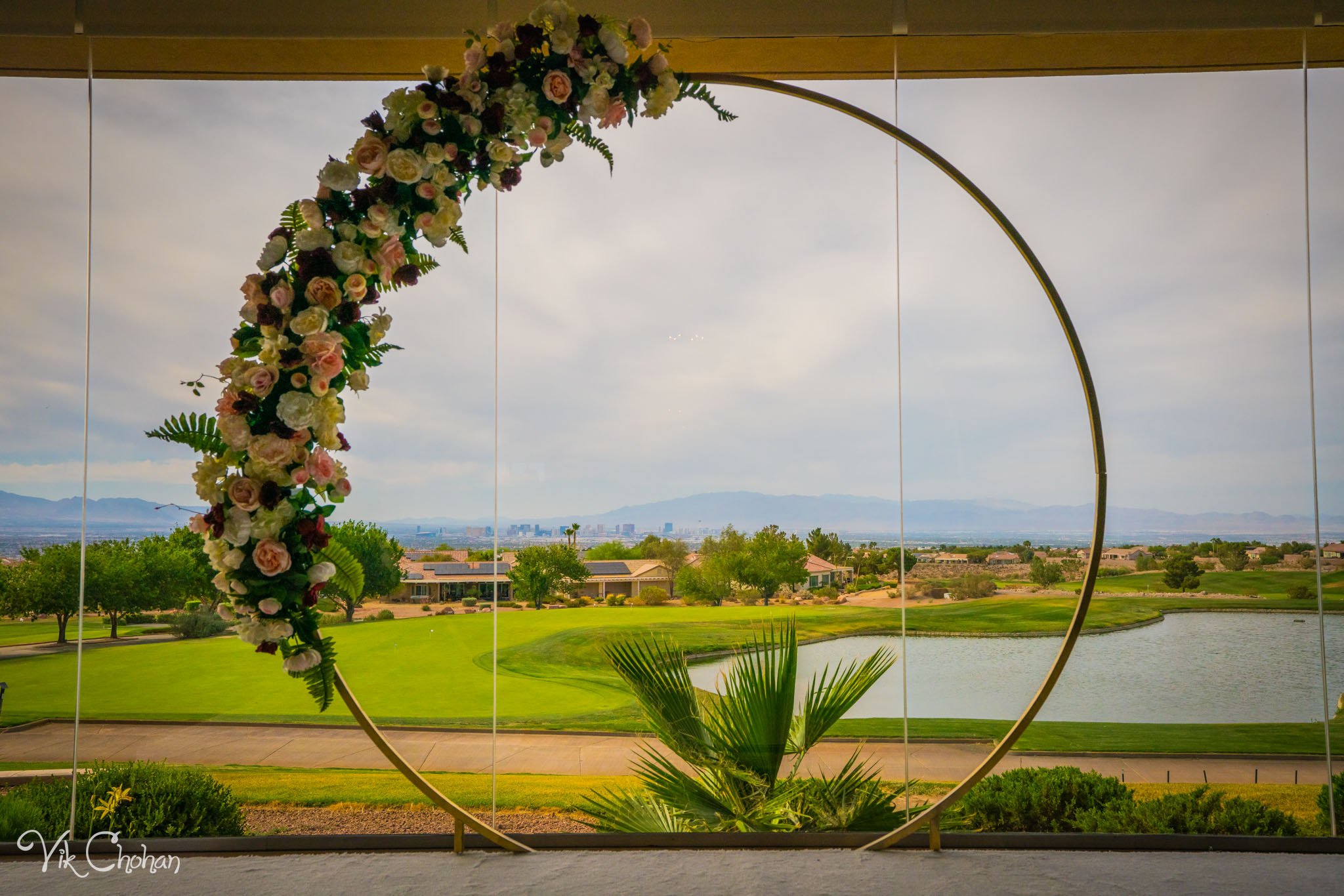 2022-06-09-Annie-&-Steven-Las-Vegas-Indian-Wedding-Ceremony-Photography-Vik-Chohan-Photography-Photo-Booth-Social-Media-VCP-027.jpg