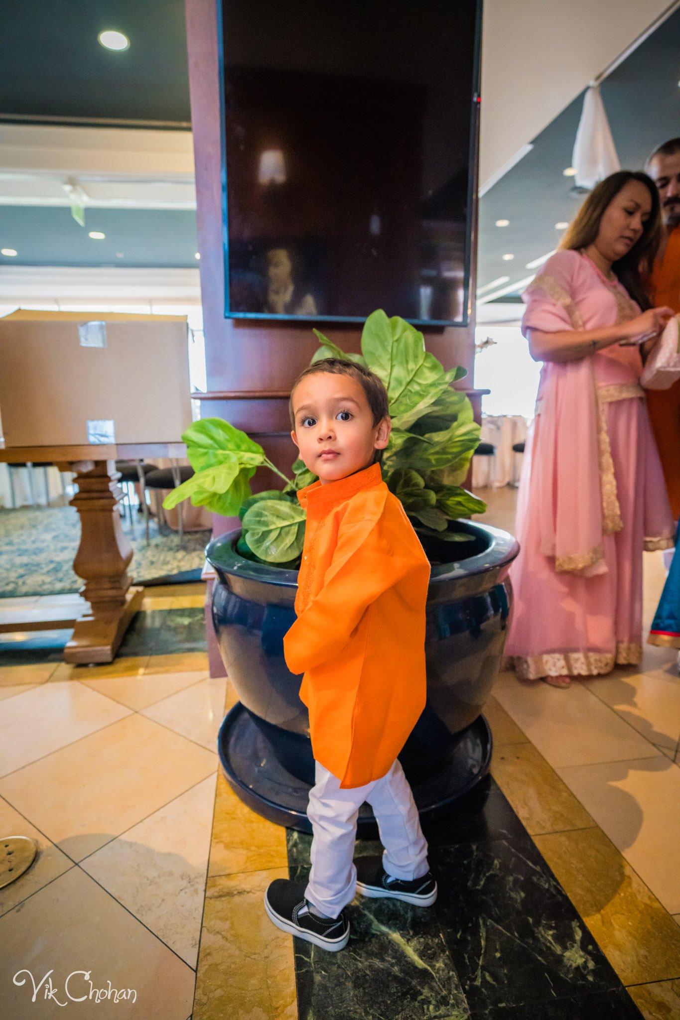 2022-06-09-Annie-&-Steven-Las-Vegas-Indian-Wedding-Ceremony-Photography-Vik-Chohan-Photography-Photo-Booth-Social-Media-VCP-029.jpg