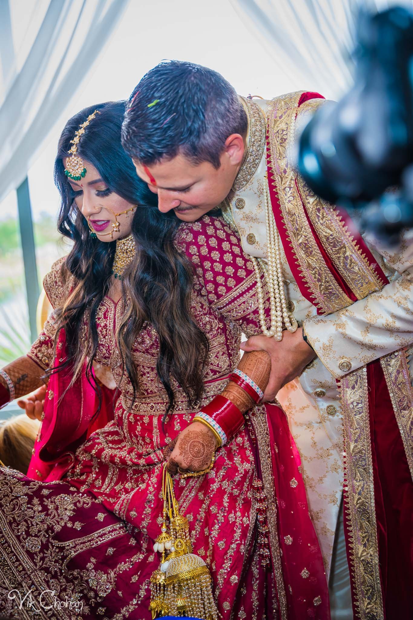 2022-06-09-Annie-&-Steven-Las-Vegas-Indian-Wedding-Ceremony-Photography-Vik-Chohan-Photography-Photo-Booth-Social-Media-VCP-103.jpg