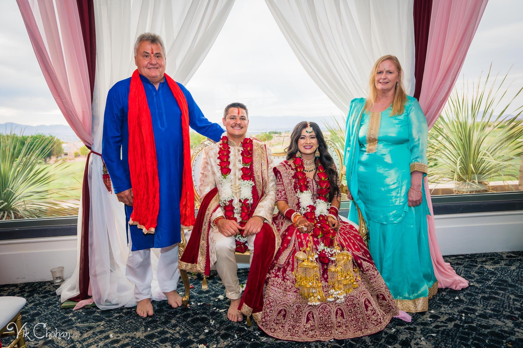 2022-06-09-Annie-&-Steven-Las-Vegas-Indian-Wedding-Ceremony-Photography-Vik-Chohan-Photography-Photo-Booth-Social-Media-VCP-196.jpg