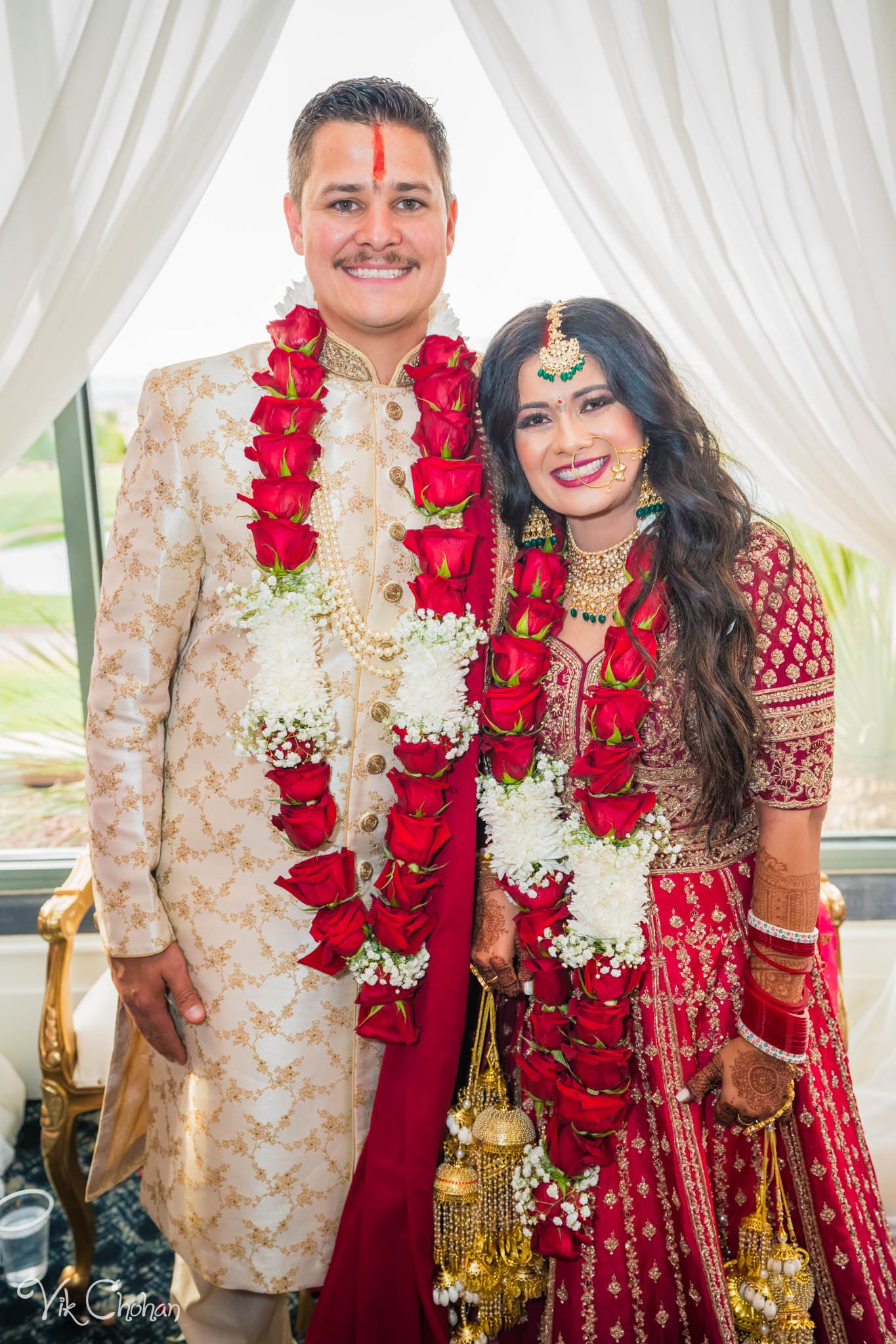 2022-06-09-Annie-&-Steven-Las-Vegas-Indian-Wedding-Ceremony-Photography-Vik-Chohan-Photography-Photo-Booth-Social-Media-VCP-208.jpg