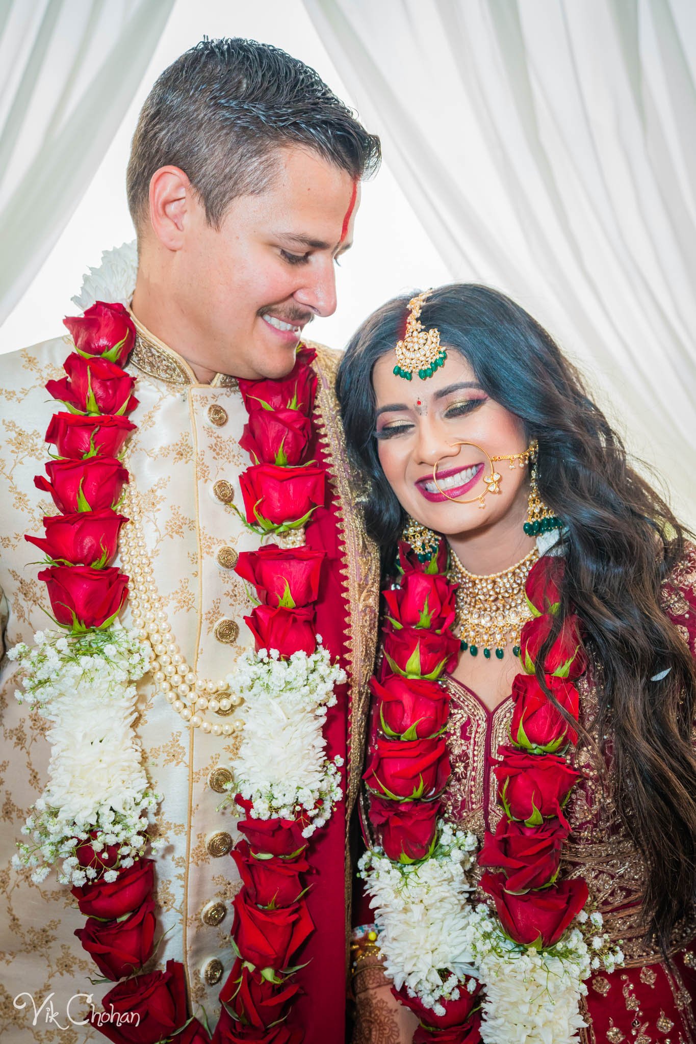 2022-06-09-Annie-&-Steven-Las-Vegas-Indian-Wedding-Ceremony-Photography-Vik-Chohan-Photography-Photo-Booth-Social-Media-VCP-210.jpg