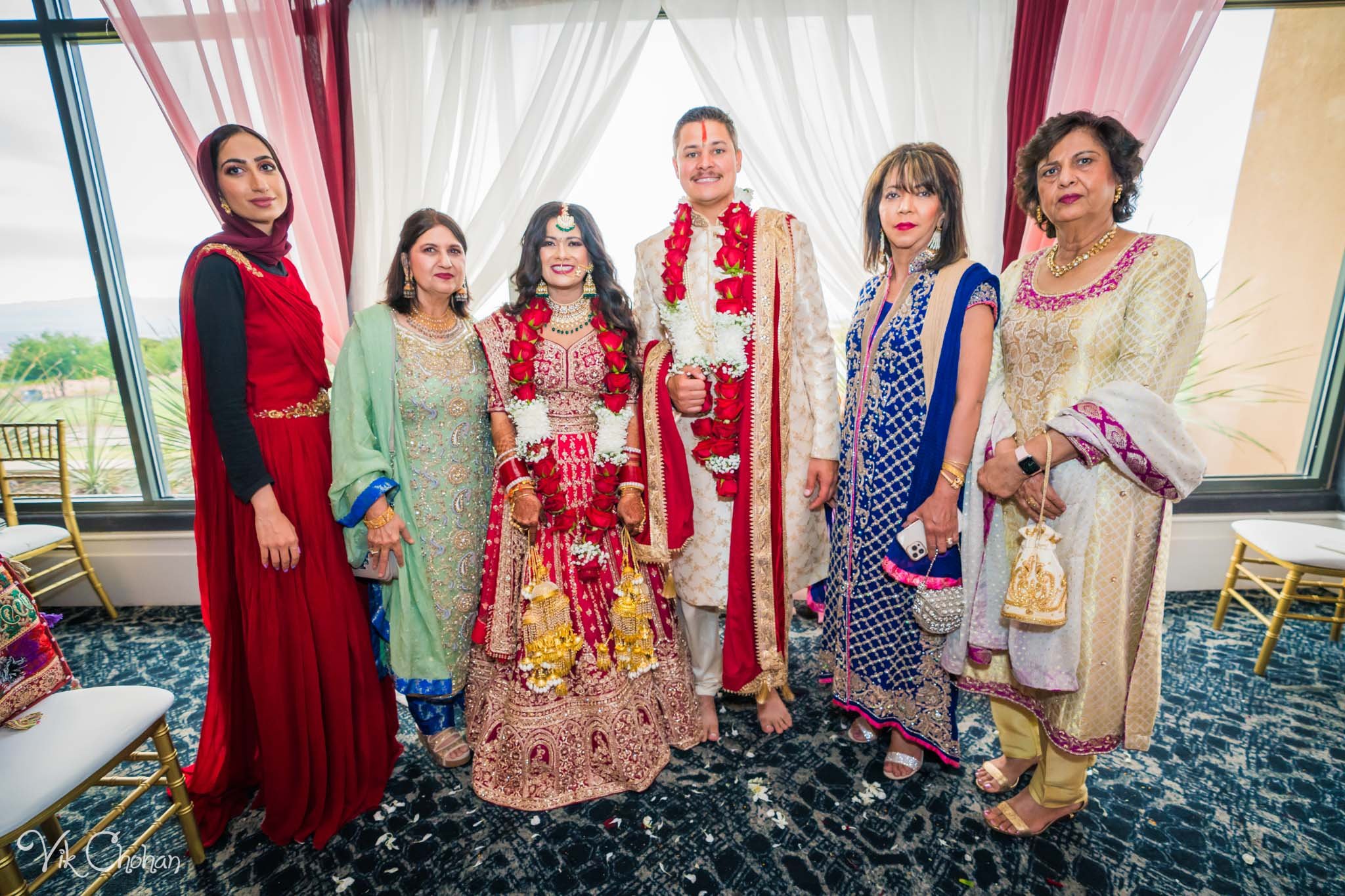 2022-06-09-Annie-&-Steven-Las-Vegas-Indian-Wedding-Ceremony-Photography-Vik-Chohan-Photography-Photo-Booth-Social-Media-VCP-211.jpg