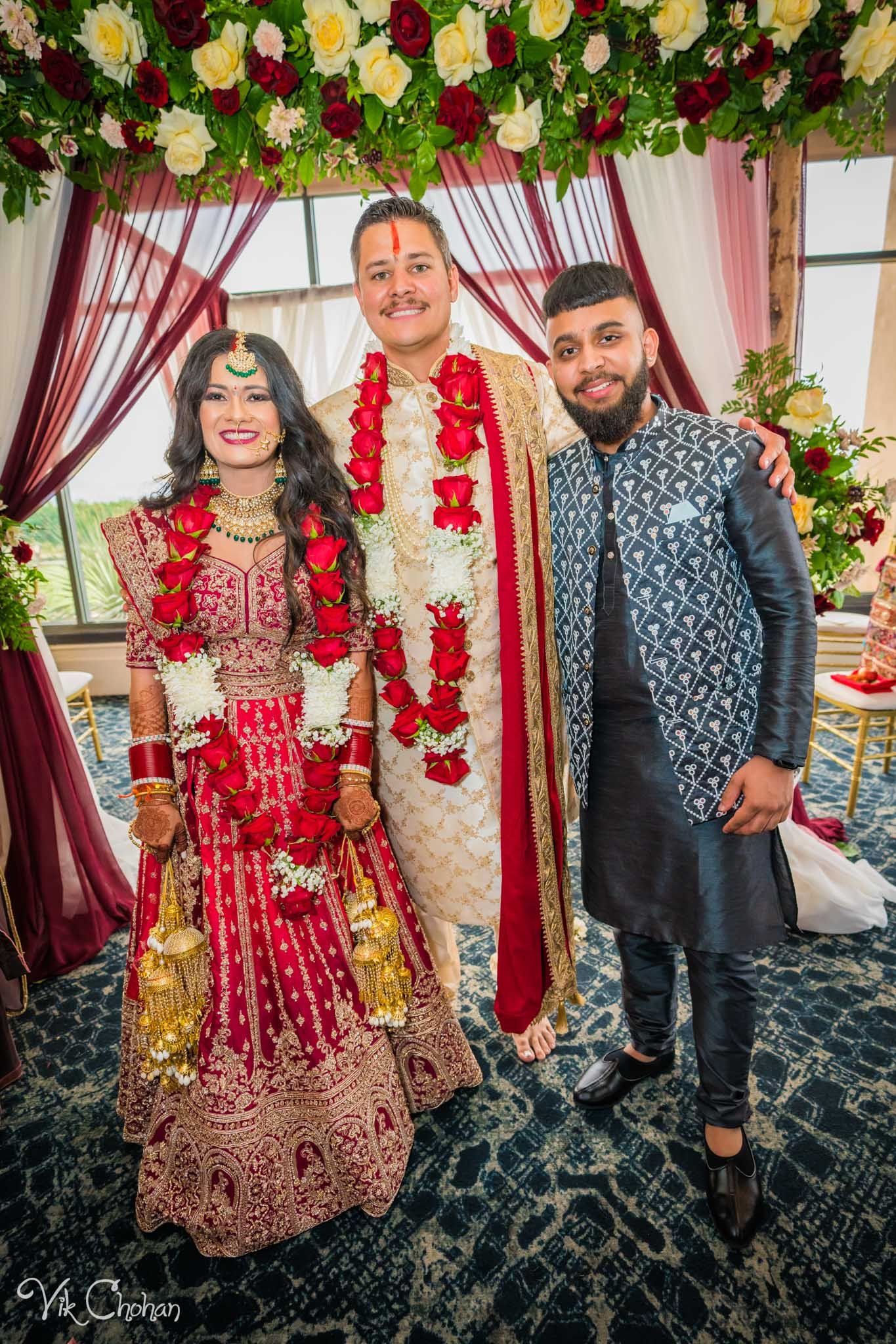 2022-06-09-Annie-&-Steven-Las-Vegas-Indian-Wedding-Ceremony-Photography-Vik-Chohan-Photography-Photo-Booth-Social-Media-VCP-223.jpg