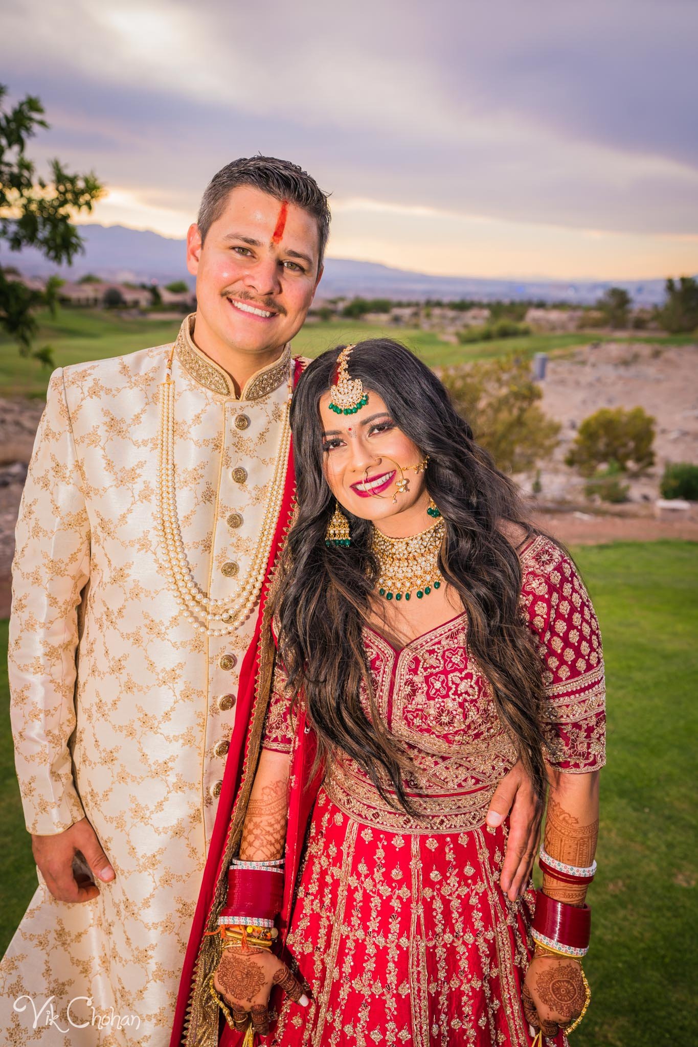 2022-06-09-Annie-&-Steven-Las-Vegas-Indian-Wedding-Ceremony-Photography-Vik-Chohan-Photography-Photo-Booth-Social-Media-VCP-259.jpg