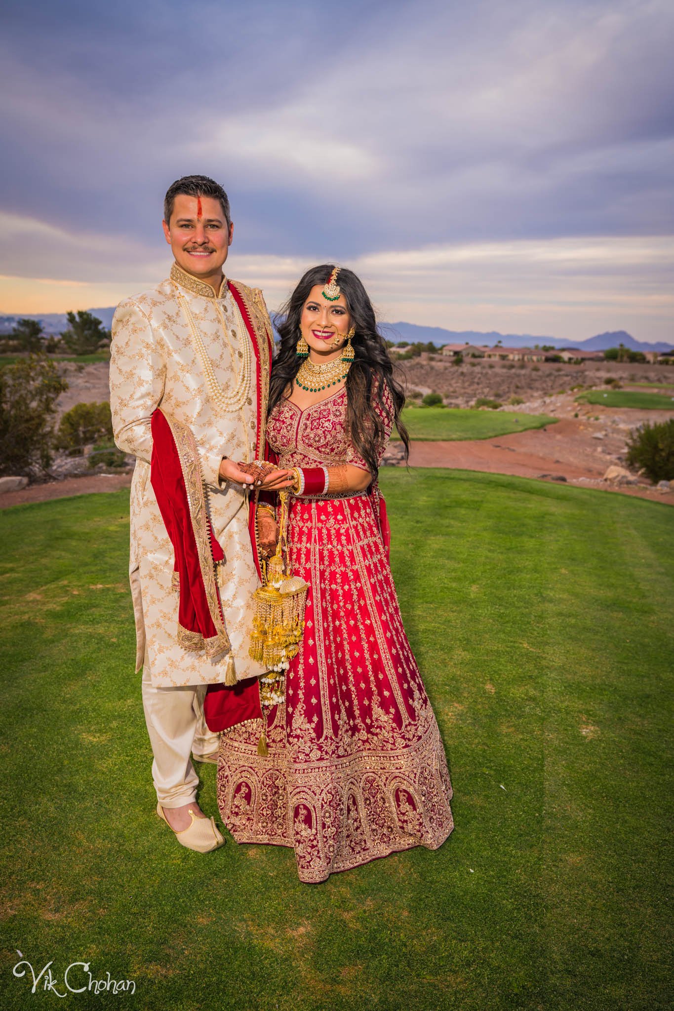 2022-06-09-Annie-&-Steven-Las-Vegas-Indian-Wedding-Ceremony-Photography-Vik-Chohan-Photography-Photo-Booth-Social-Media-VCP-261.jpg