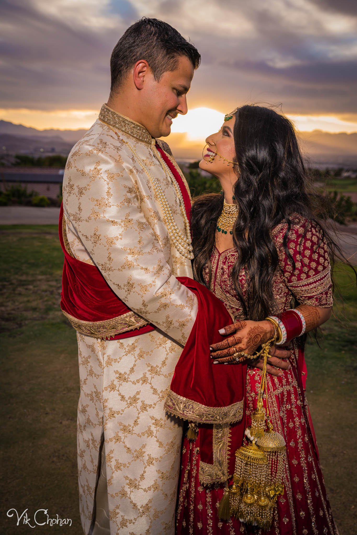 2022-06-09-Annie-&-Steven-Las-Vegas-Indian-Wedding-Ceremony-Photography-Vik-Chohan-Photography-Photo-Booth-Social-Media-VCP-268.jpg