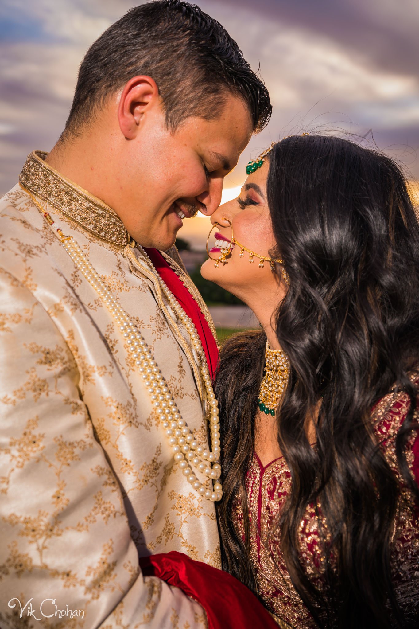 2022-06-09-Annie-&-Steven-Las-Vegas-Indian-Wedding-Ceremony-Photography-Vik-Chohan-Photography-Photo-Booth-Social-Media-VCP-270.jpg