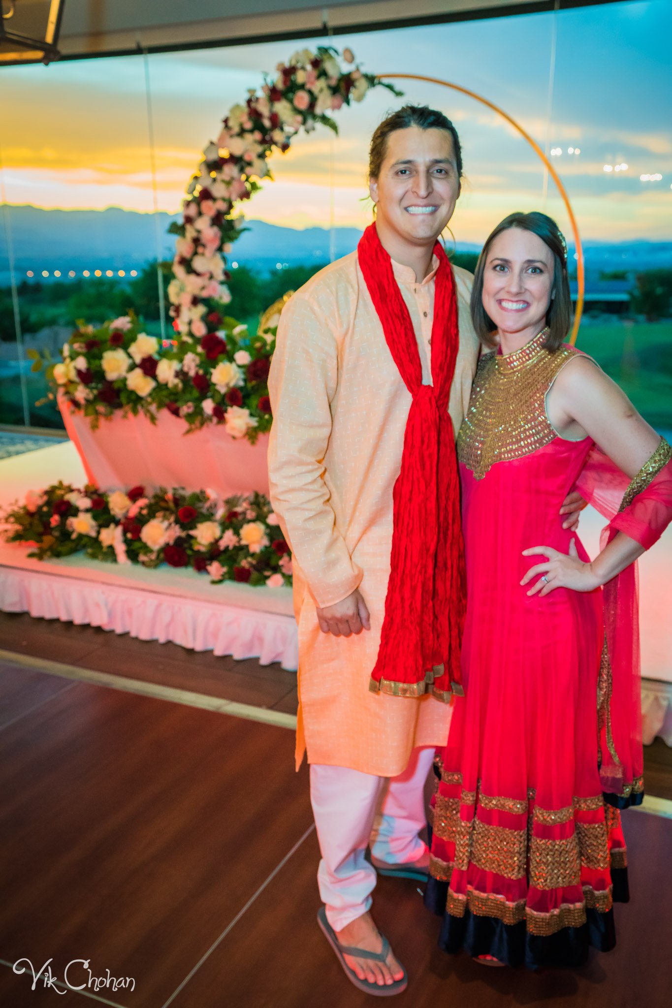 2022-06-09-Annie-&-Steven-Las-Vegas-Indian-Wedding-Ceremony-Photography-Vik-Chohan-Photography-Photo-Booth-Social-Media-VCP-301.jpg