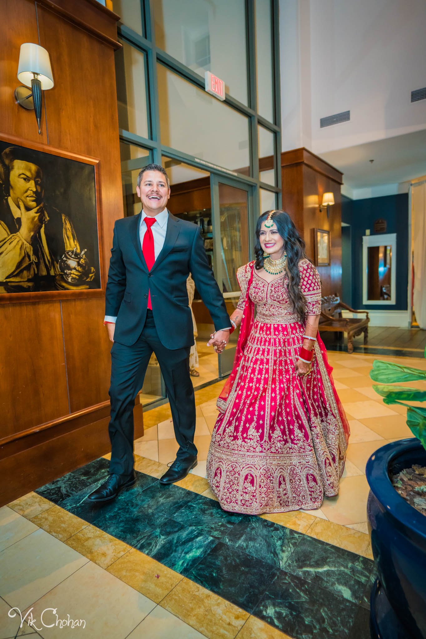 2022-06-09-Annie-&-Steven-Las-Vegas-Indian-Wedding-Ceremony-Photography-Vik-Chohan-Photography-Photo-Booth-Social-Media-VCP-322.jpg