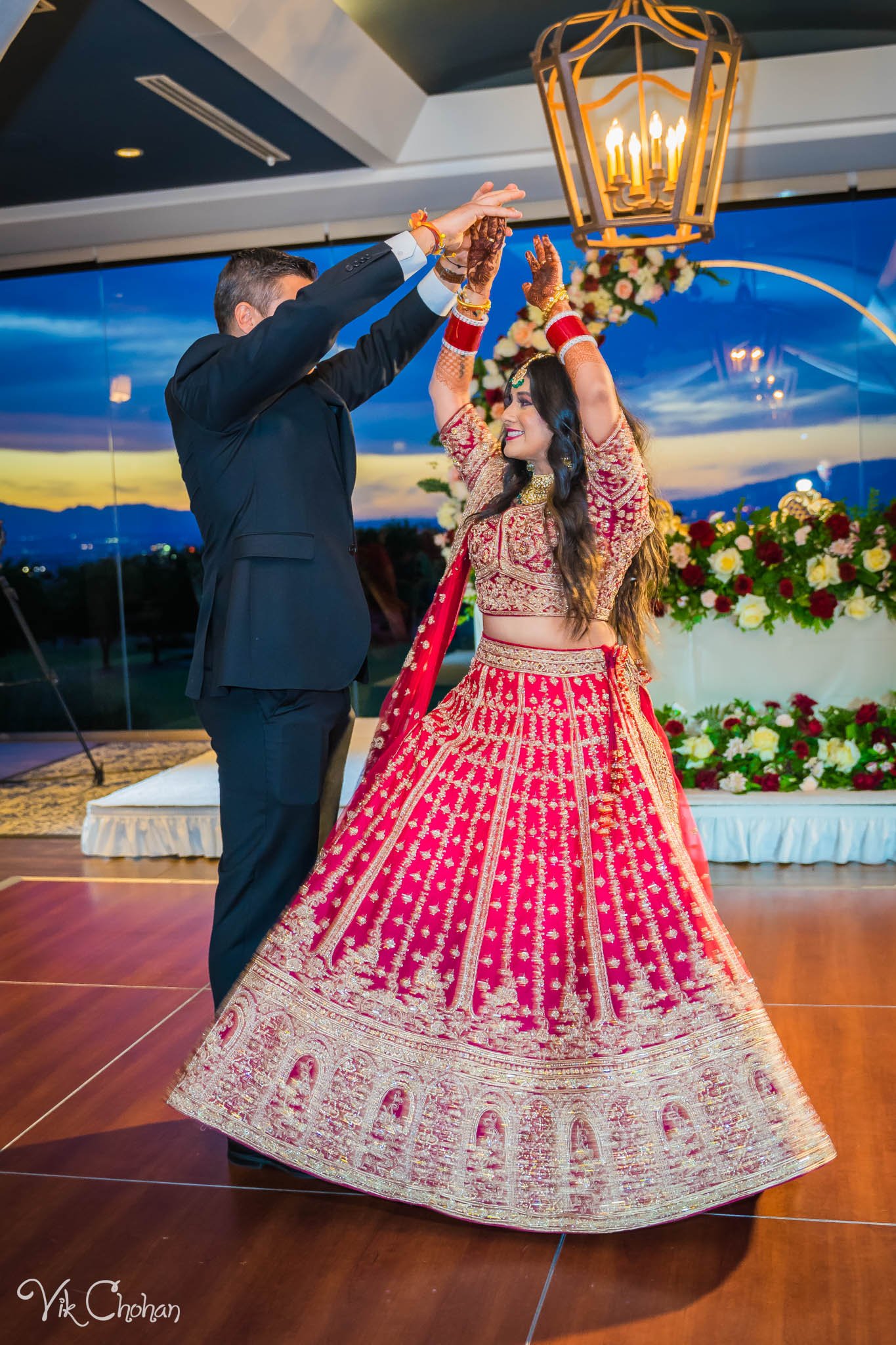 2022-06-09-Annie-&-Steven-Las-Vegas-Indian-Wedding-Ceremony-Photography-Vik-Chohan-Photography-Photo-Booth-Social-Media-VCP-340.jpg