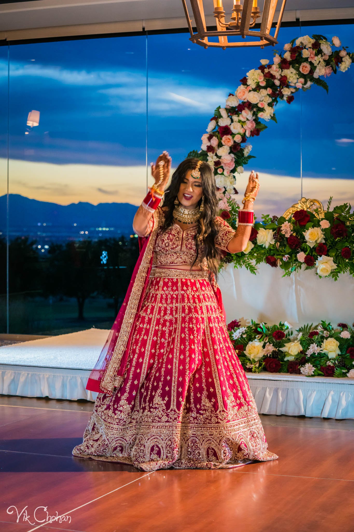 2022-06-09-Annie-&-Steven-Las-Vegas-Indian-Wedding-Ceremony-Photography-Vik-Chohan-Photography-Photo-Booth-Social-Media-VCP-354.jpg