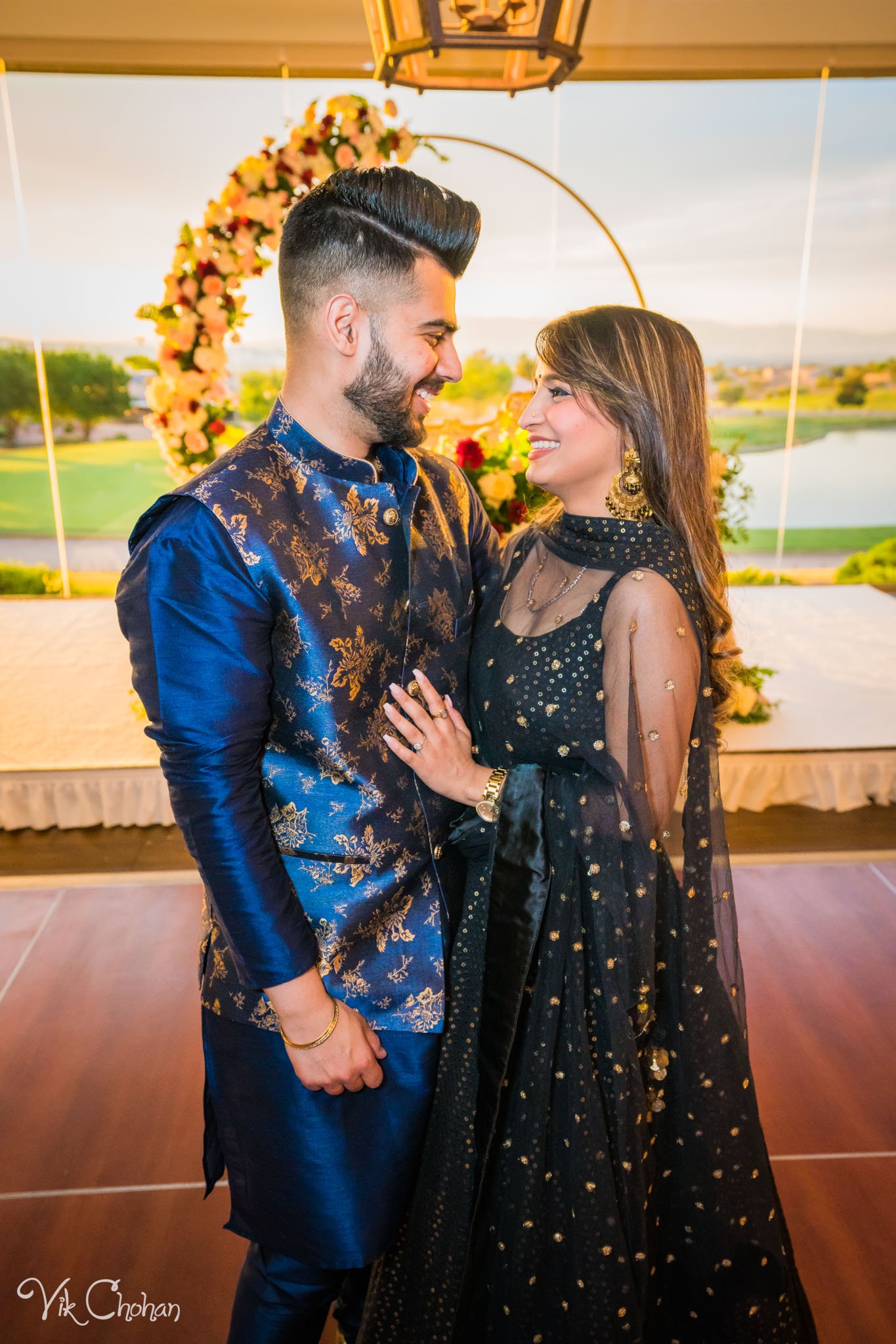 2022-06-09-Annie-&-Steven-Las-Vegas-Indian-Wedding-Ceremony-Photography-Vik-Chohan-Photography-Photo-Booth-Social-Media-VCP-286.jpg