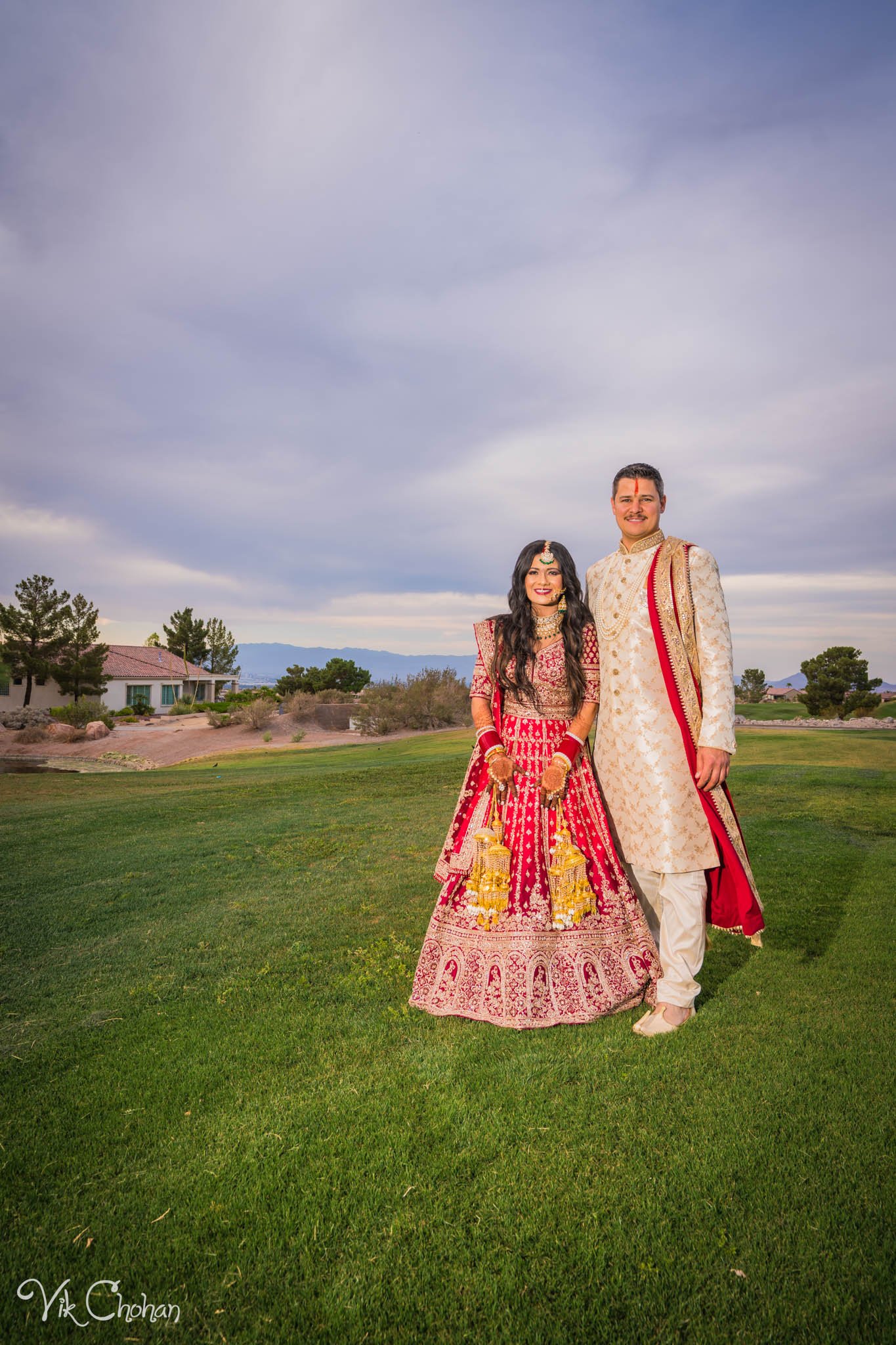 2022-06-09-Annie-&-Steven-Las-Vegas-Indian-Wedding-Ceremony-Photography-Vik-Chohan-Photography-Photo-Booth-Social-Media-VCP-227.jpg