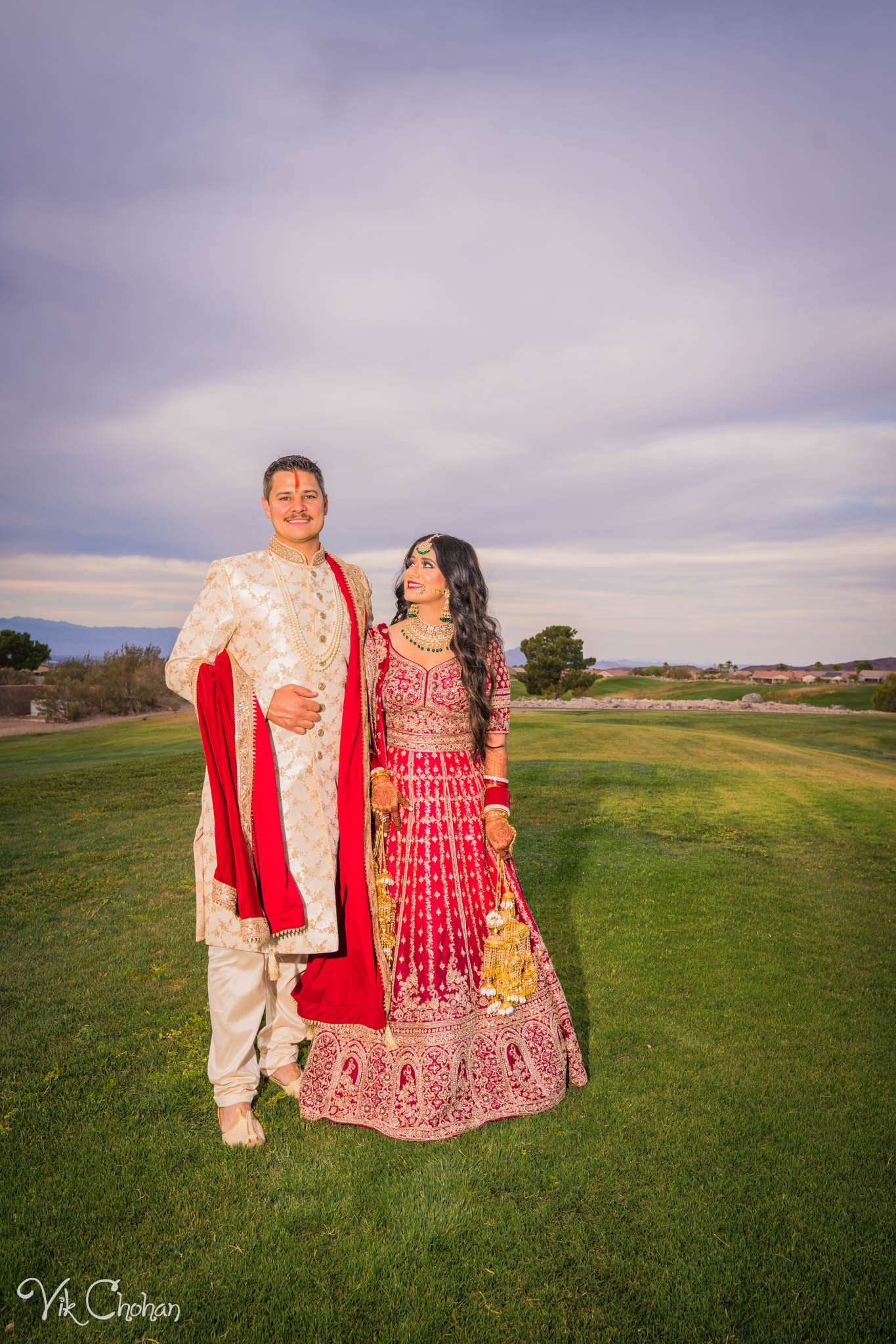 2022-06-09-Annie-&-Steven-Las-Vegas-Indian-Wedding-Ceremony-Photography-Vik-Chohan-Photography-Photo-Booth-Social-Media-VCP-231.jpg