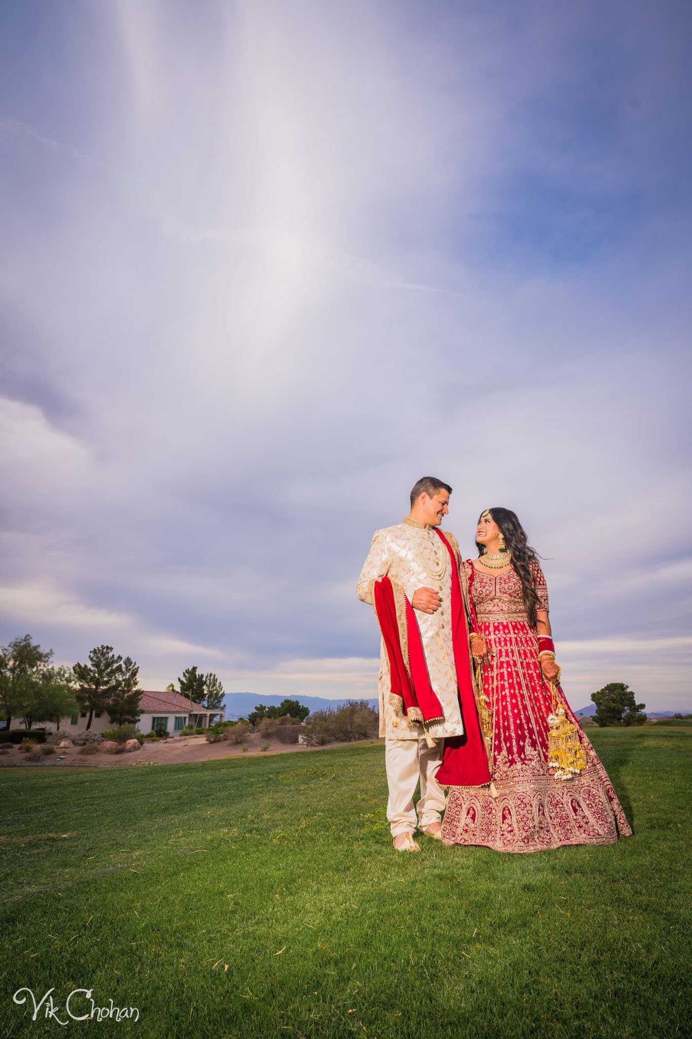 2022-06-09-Annie-&-Steven-Las-Vegas-Indian-Wedding-Ceremony-Photography-Vik-Chohan-Photography-Photo-Booth-Social-Media-VCP-233.jpg