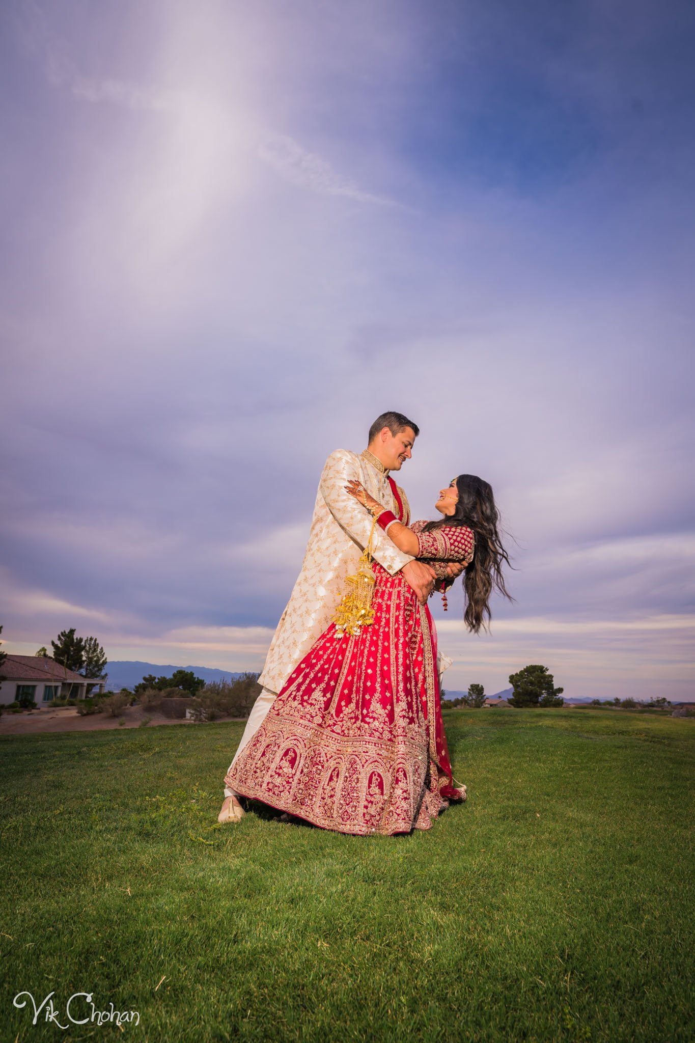 2022-06-09-Annie-&-Steven-Las-Vegas-Indian-Wedding-Ceremony-Photography-Vik-Chohan-Photography-Photo-Booth-Social-Media-VCP-237.jpg