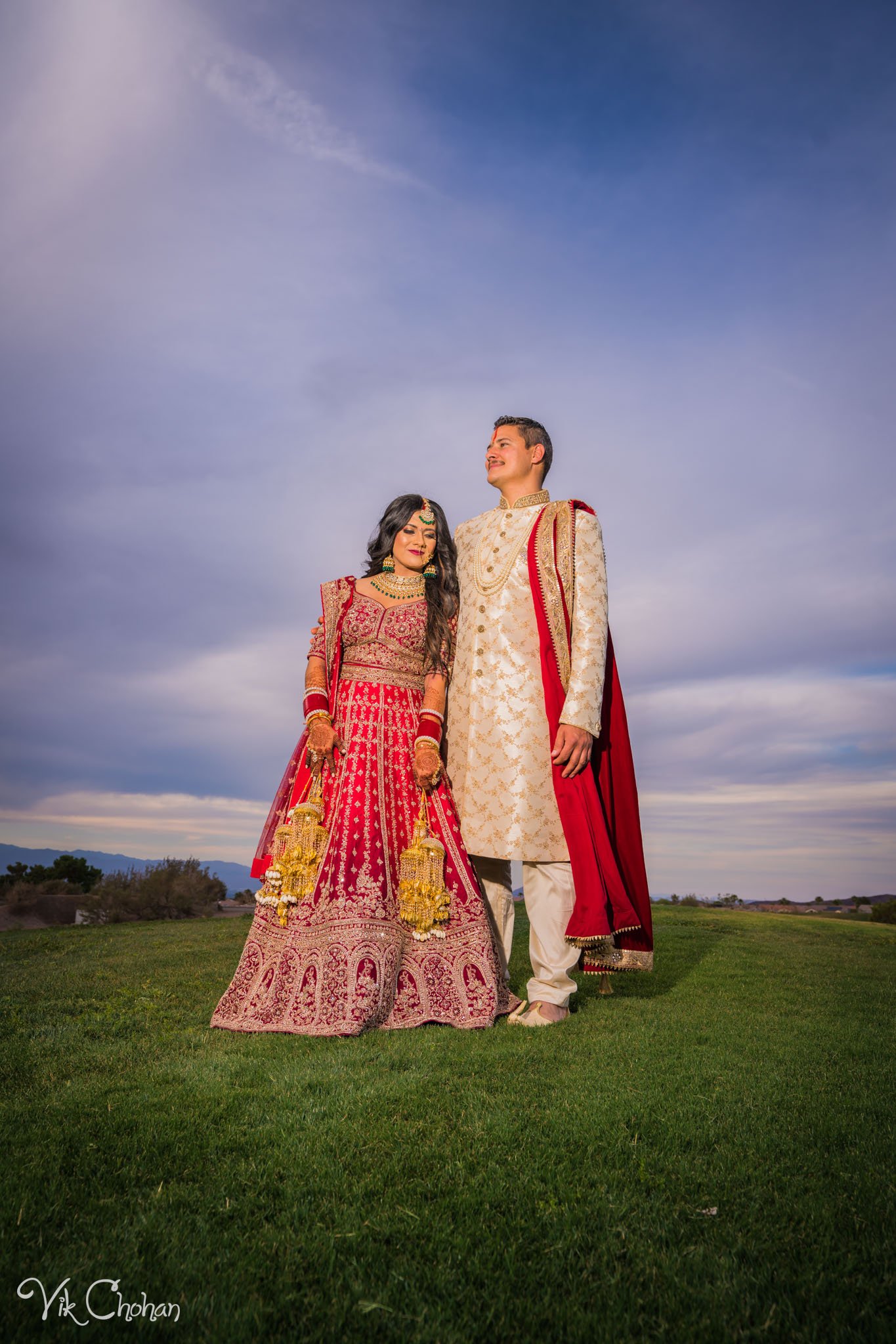 2022-06-09-Annie-&-Steven-Las-Vegas-Indian-Wedding-Ceremony-Photography-Vik-Chohan-Photography-Photo-Booth-Social-Media-VCP-239.jpg