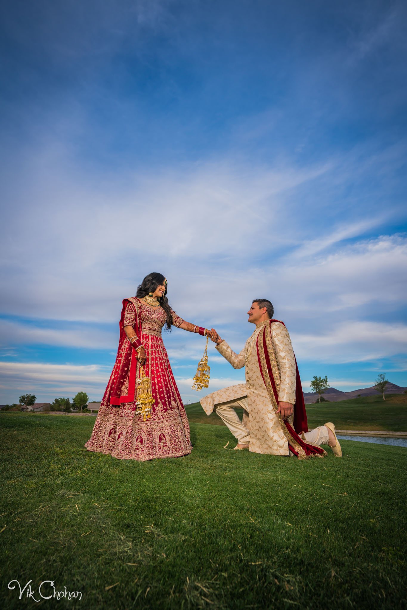 2022-06-09-Annie-&-Steven-Las-Vegas-Indian-Wedding-Ceremony-Photography-Vik-Chohan-Photography-Photo-Booth-Social-Media-VCP-243.jpg