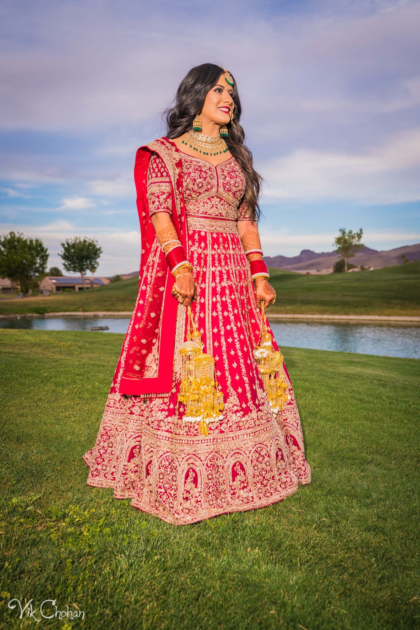 2022-06-09-Annie-&-Steven-Las-Vegas-Indian-Wedding-Ceremony-Photography-Vik-Chohan-Photography-Photo-Booth-Social-Media-VCP-248.jpg