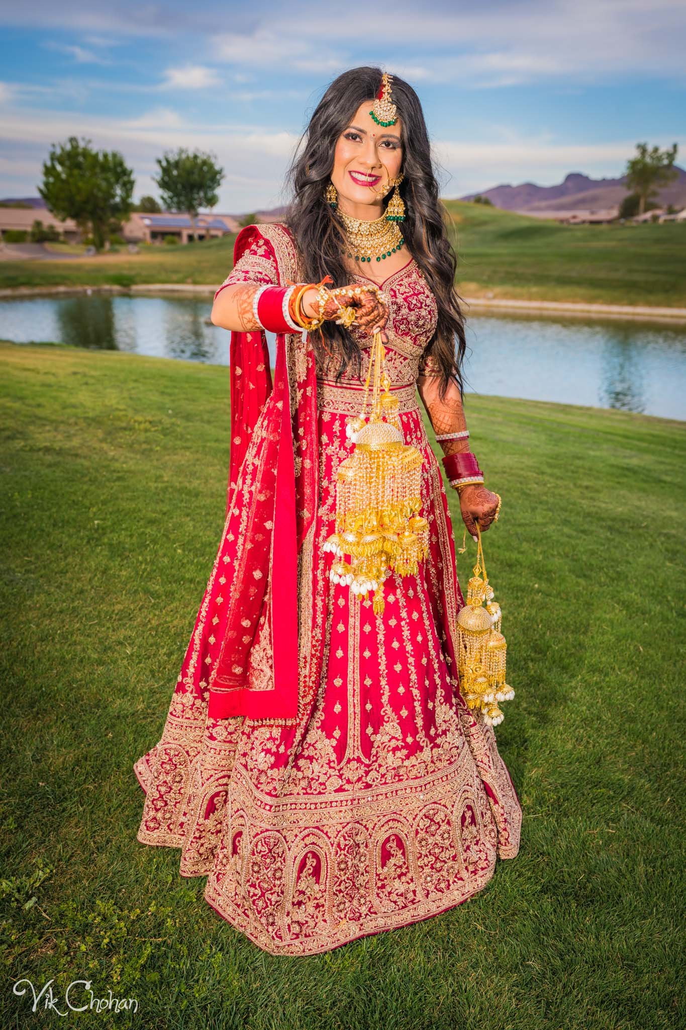 2022-06-09-Annie-&-Steven-Las-Vegas-Indian-Wedding-Ceremony-Photography-Vik-Chohan-Photography-Photo-Booth-Social-Media-VCP-249.jpg