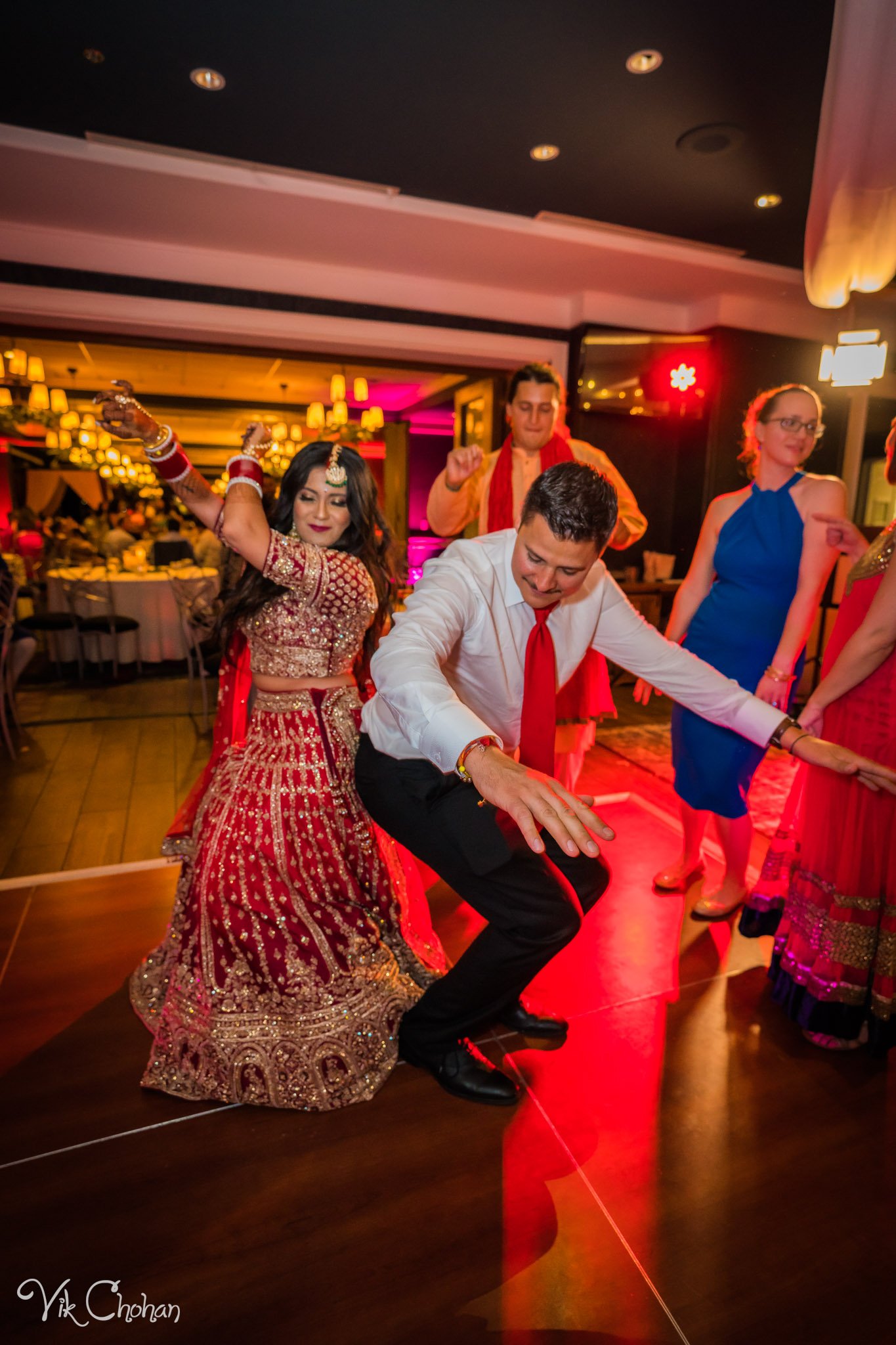 2022-06-09-Annie-&-Steven-Las-Vegas-Indian-Wedding-Ceremony-Photography-Vik-Chohan-Photography-Photo-Booth-Social-Media-VCP-584.jpg