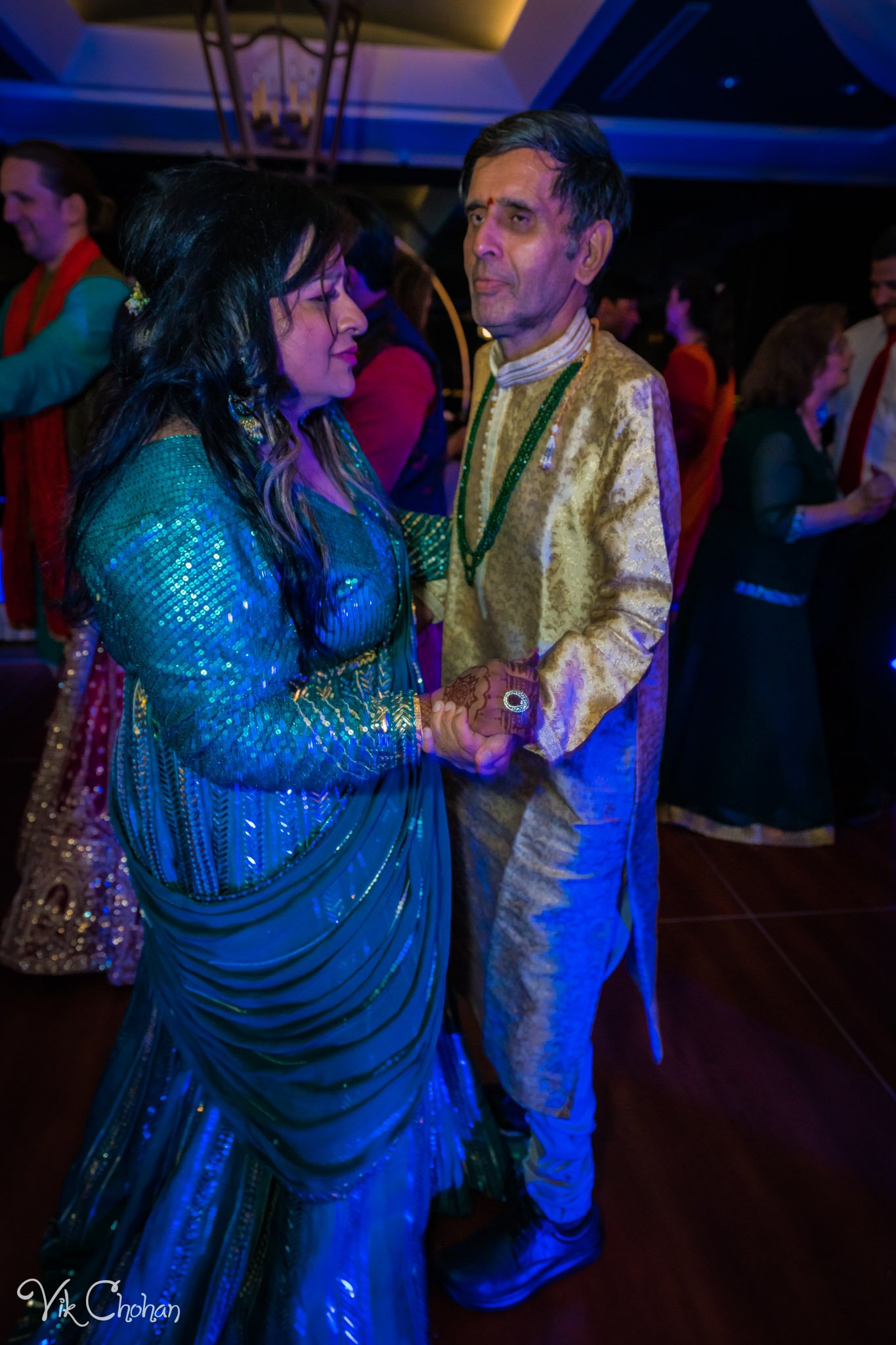 2022-06-09-Annie-&-Steven-Las-Vegas-Indian-Wedding-Ceremony-Photography-Vik-Chohan-Photography-Photo-Booth-Social-Media-VCP-688.jpg