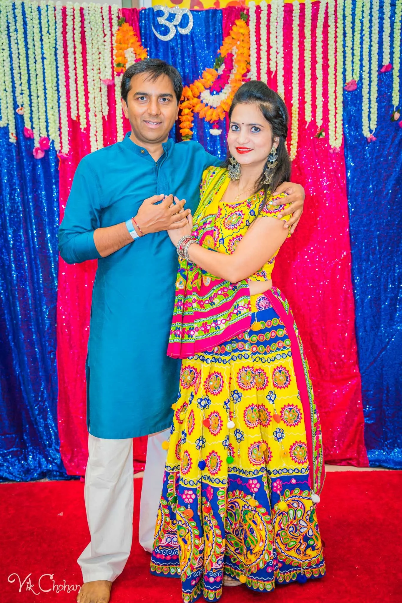 2022-09-30-Las-Vegas-Gujarati-Samaj-Navartri-Garba-Celebration-2022-Day-3-Vik-Chohan-Photography-Photo-Booth-Social-Media-VCP-013.jpg