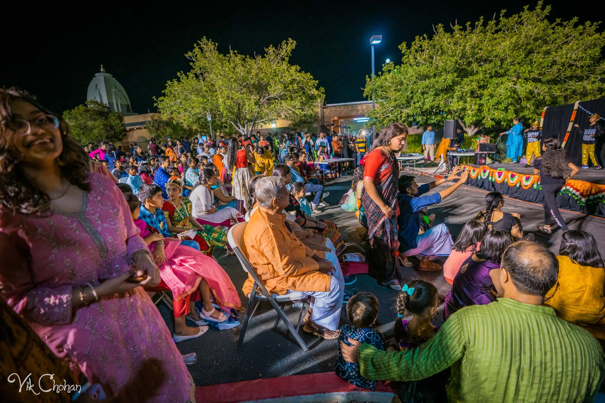 2022-10-09-Dusshera-Mela-at-Hindu-and-Jain-Temple-of-Las-Vegas-Vik-Chohan-Photography-Photo-Booth-Social-Media-VCP-214.jpg