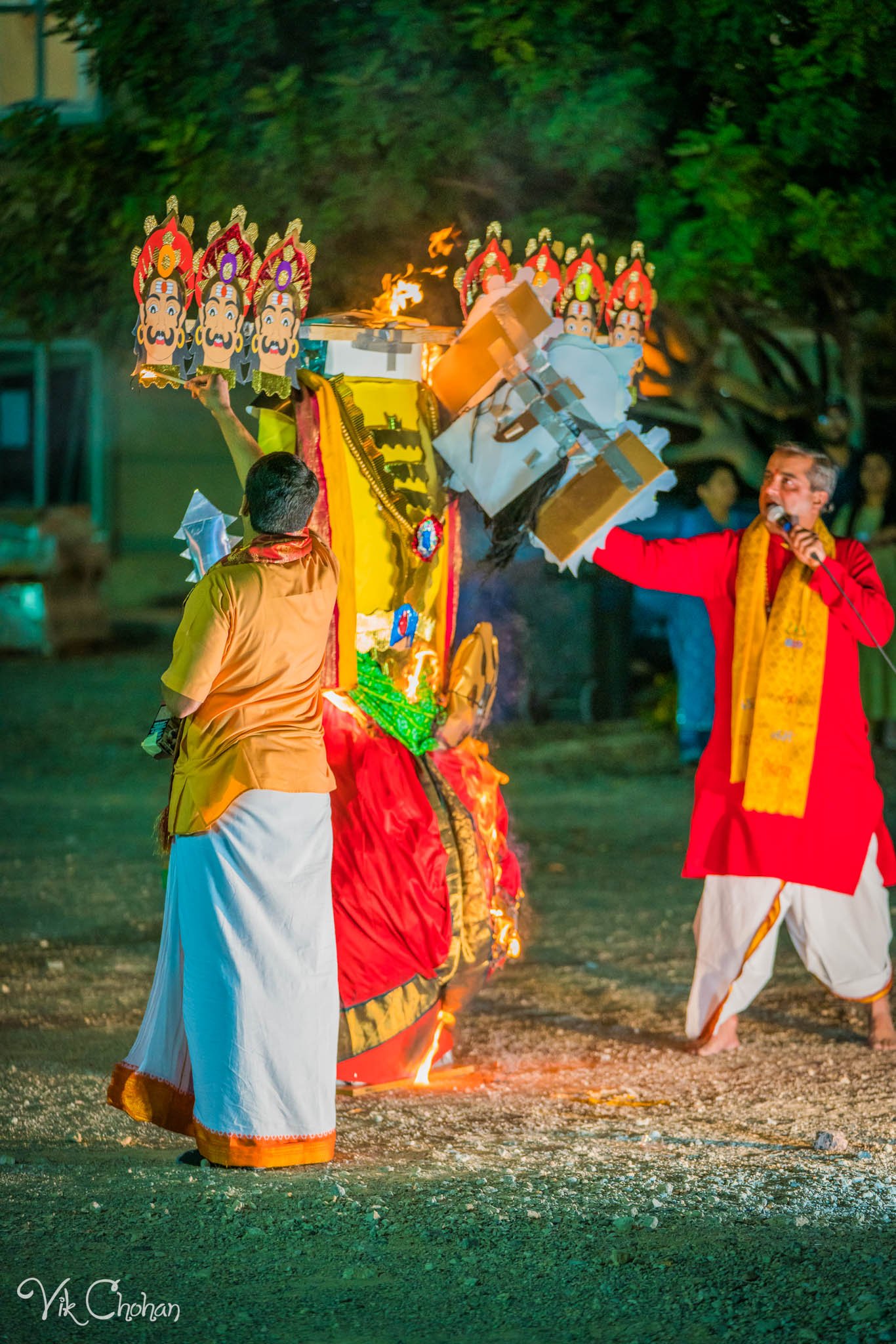 2022-10-09-Dusshera-Mela-at-Hindu-and-Jain-Temple-of-Las-Vegas-Vik-Chohan-Photography-Photo-Booth-Social-Media-VCP-477.jpg