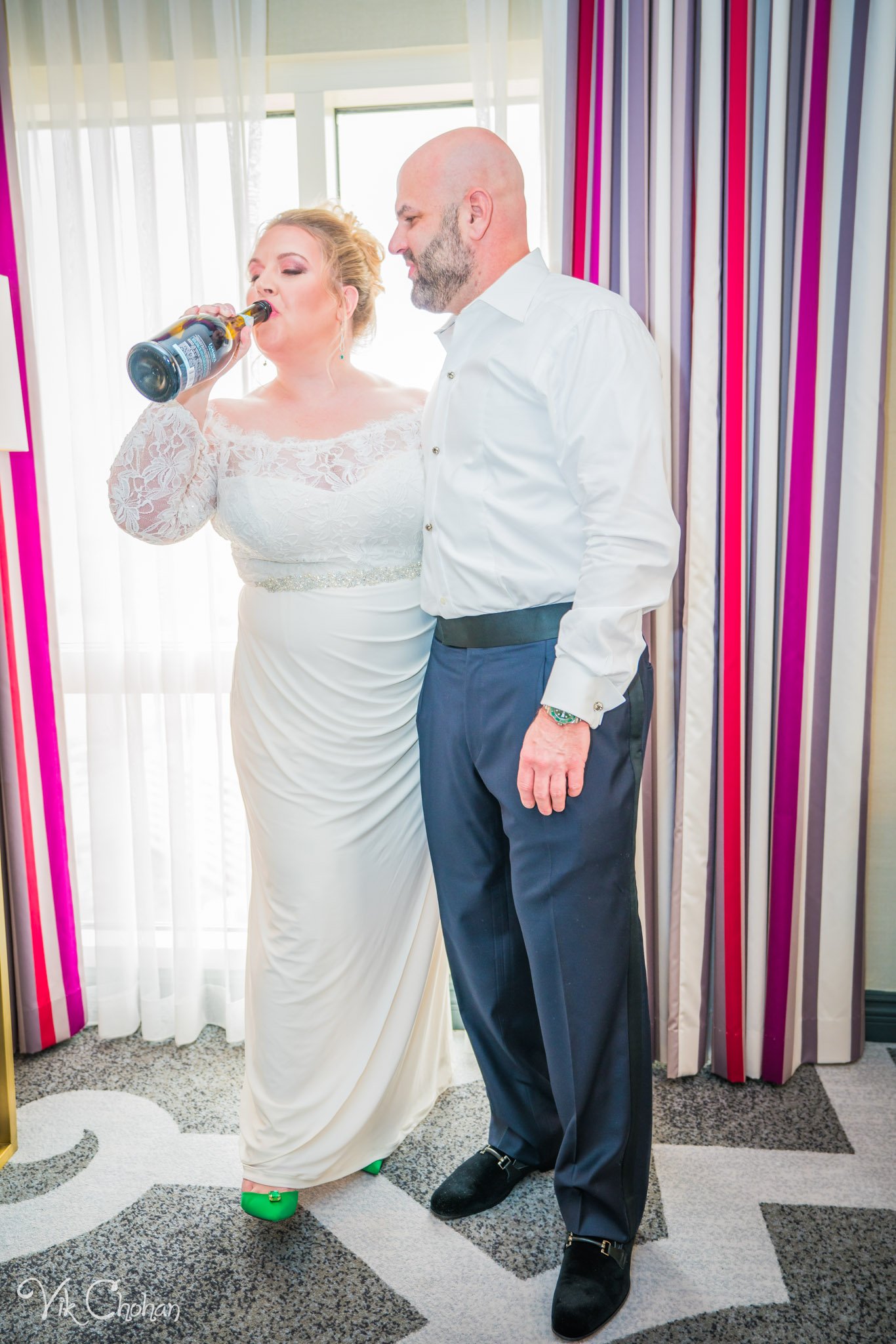 2022-10-15-Kate-and-David-Las-Vegas-Wedding-Celebration-Vik-Chohan-Photography-Photo-Booth-Social-Media-VCP-008.jpg