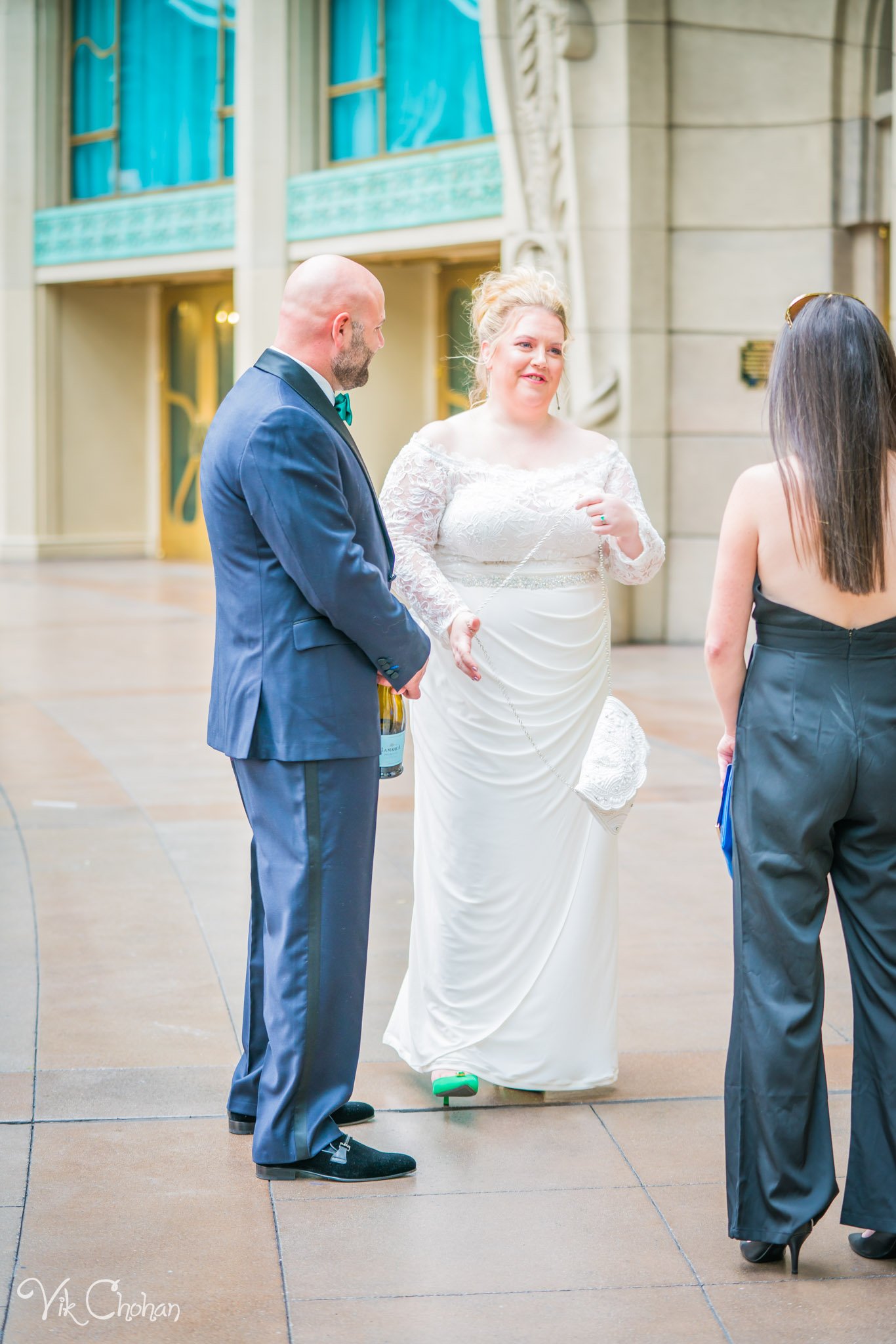 2022-10-15-Kate-and-David-Las-Vegas-Wedding-Celebration-Vik-Chohan-Photography-Photo-Booth-Social-Media-VCP-083.jpg