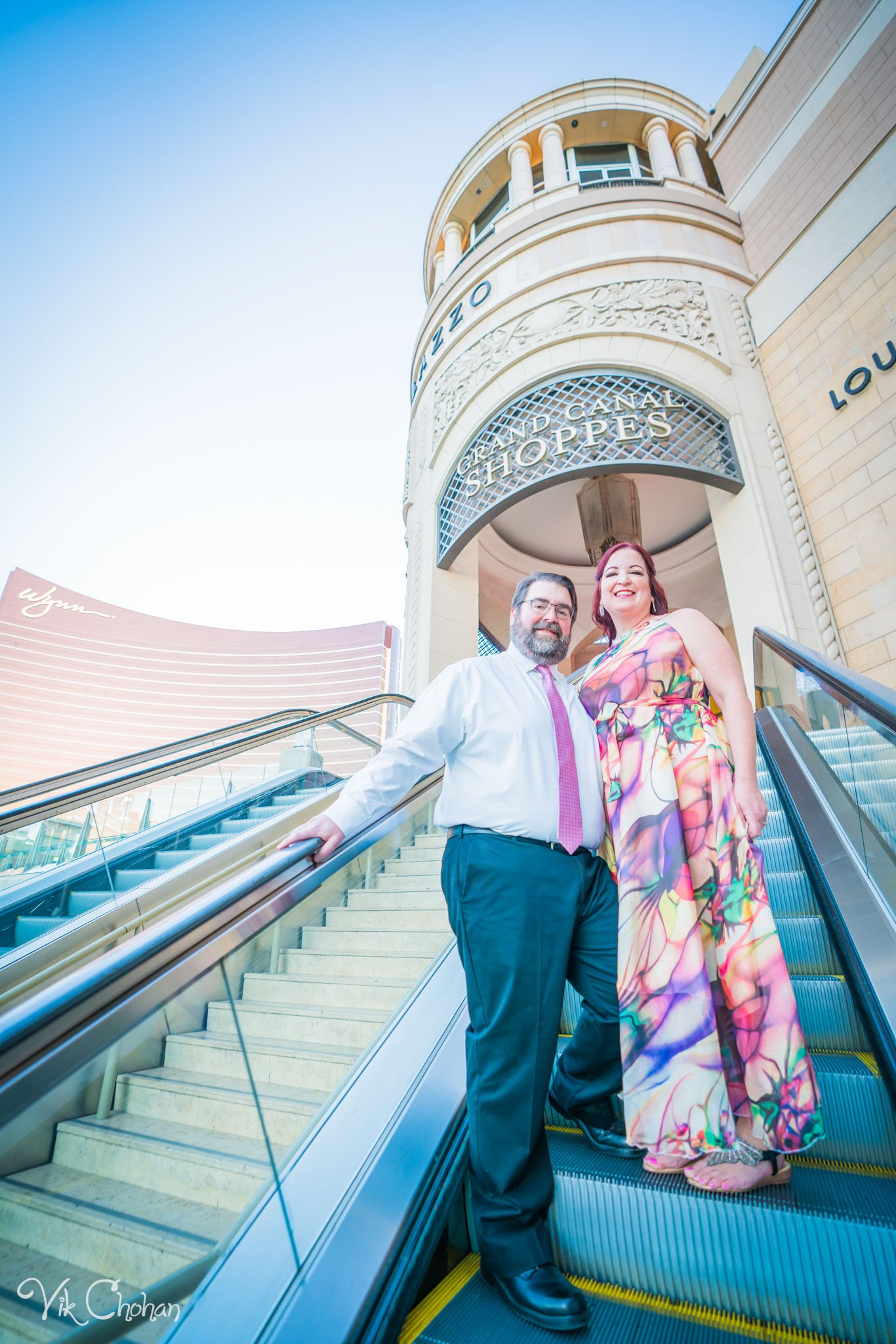 2022-10-21-Kelly-and-Matt-10th-Anniversary-Celebration-In-Las-Vegas-Vik-Chohan-Photography-Photo-Booth-Social-Media-VCP-028.jpg